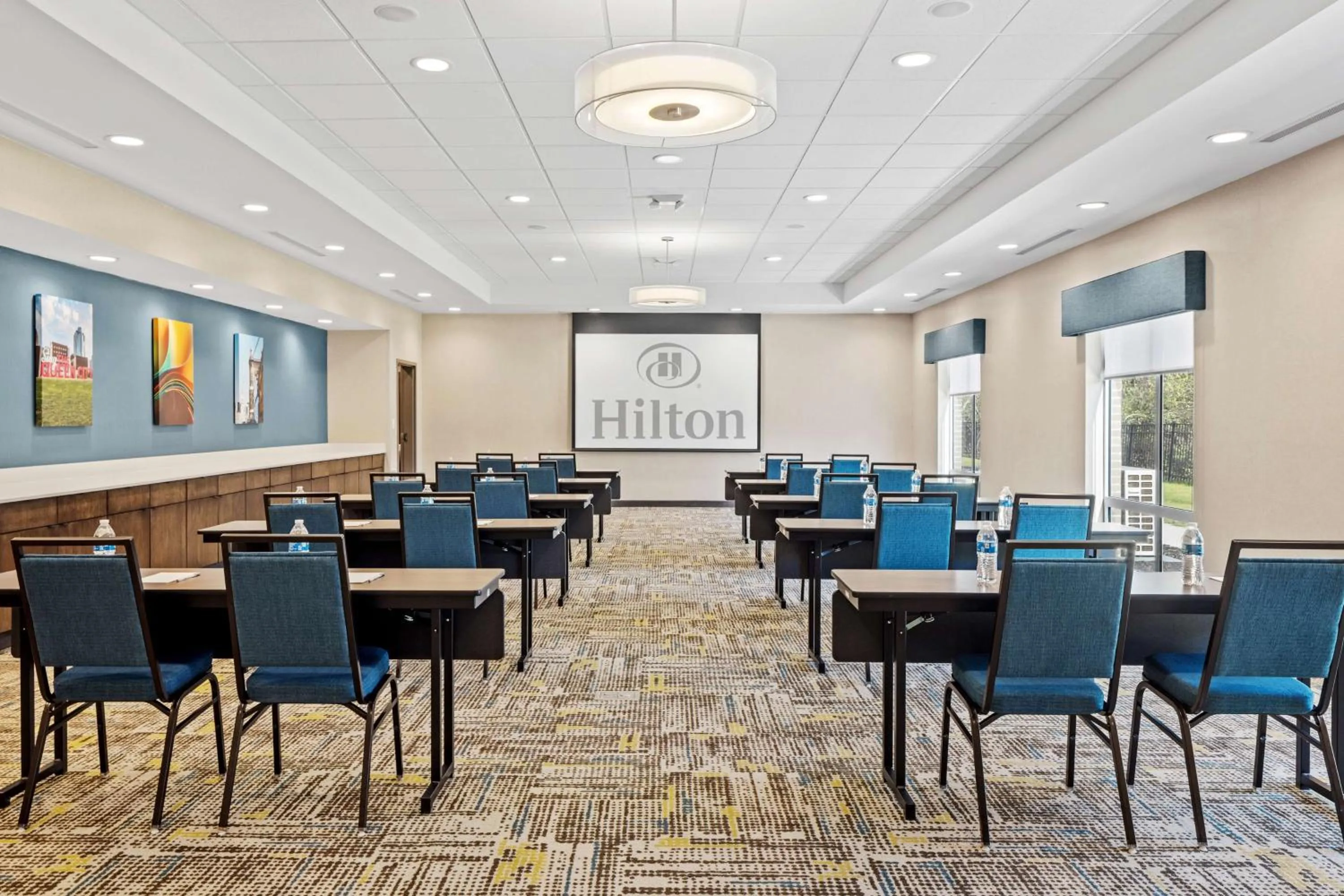 Business facilities in Hampton Inn & Suites Cincinnati West, Oh