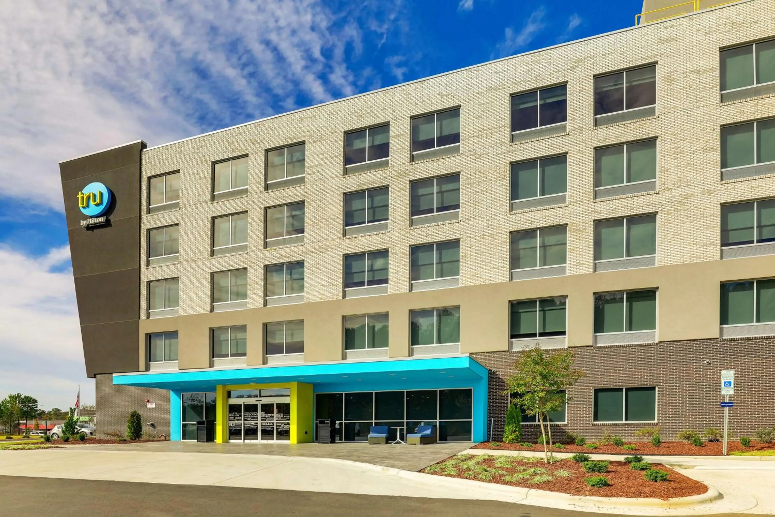 Property building in Tru By Hilton Raleigh Garner