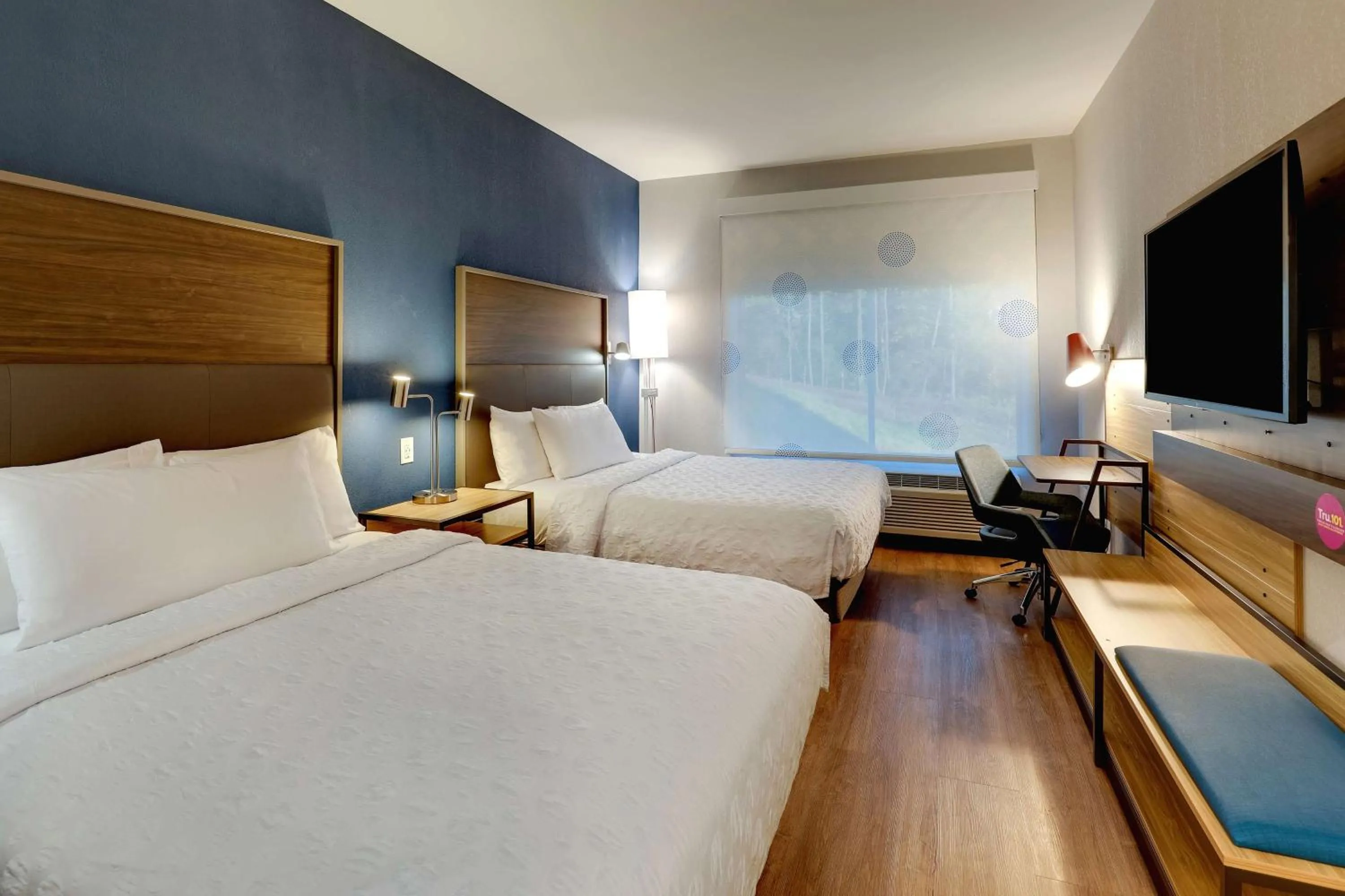 Bed in Tru By Hilton Raleigh Garner