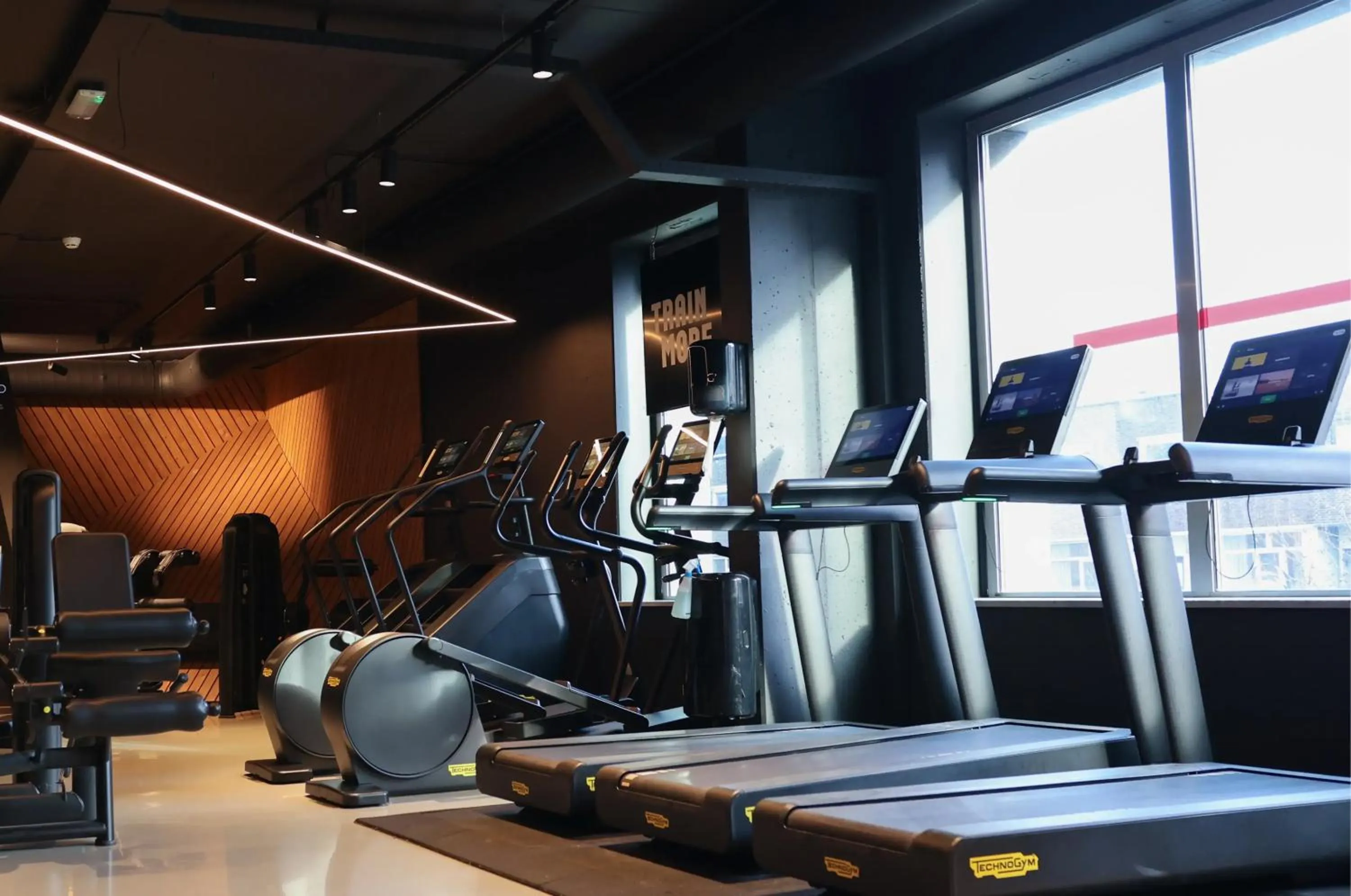 Fitness centre/facilities in Motto By Hilton Rotterdam Blaak