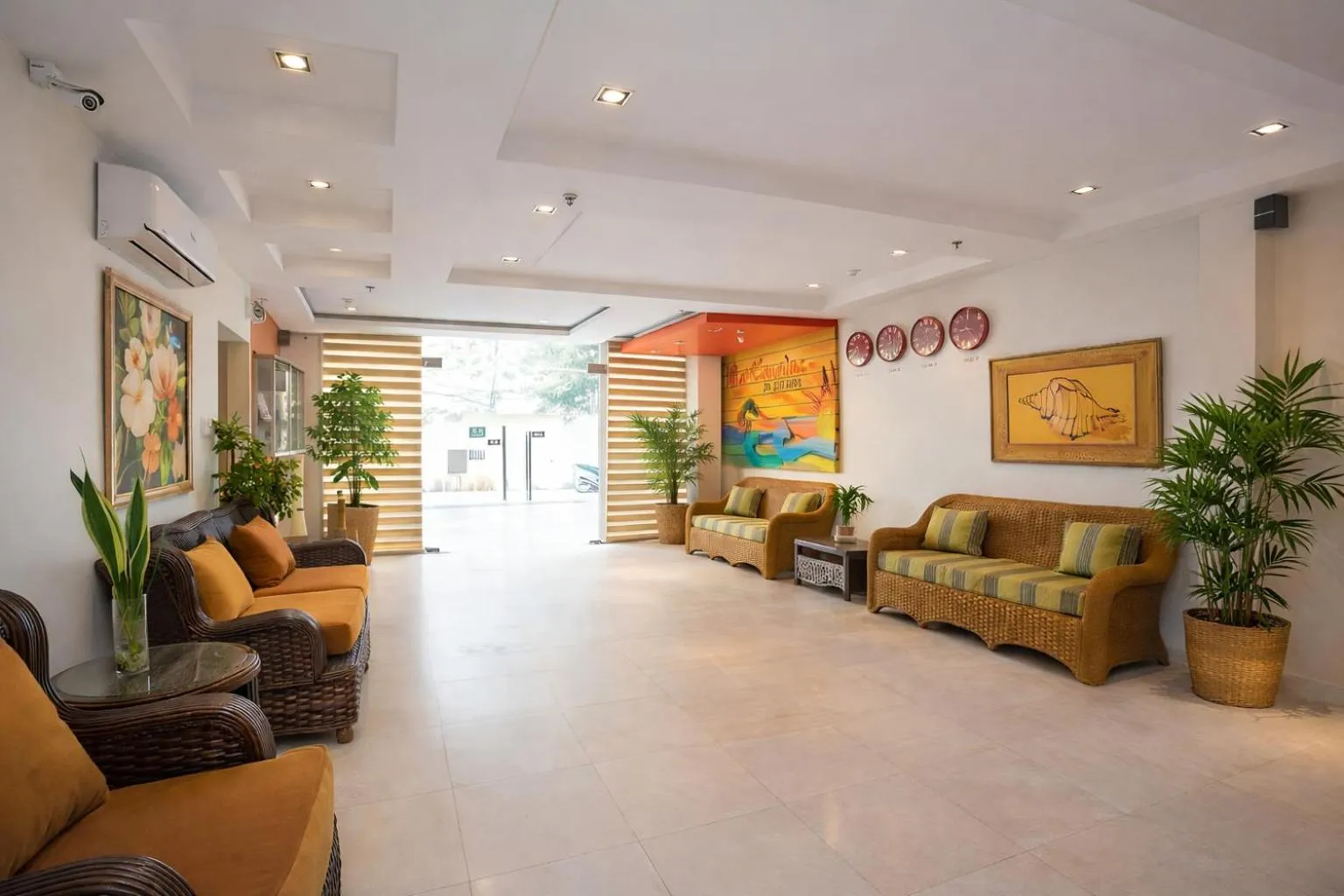 Property building in Red Coco Inn de Boracay