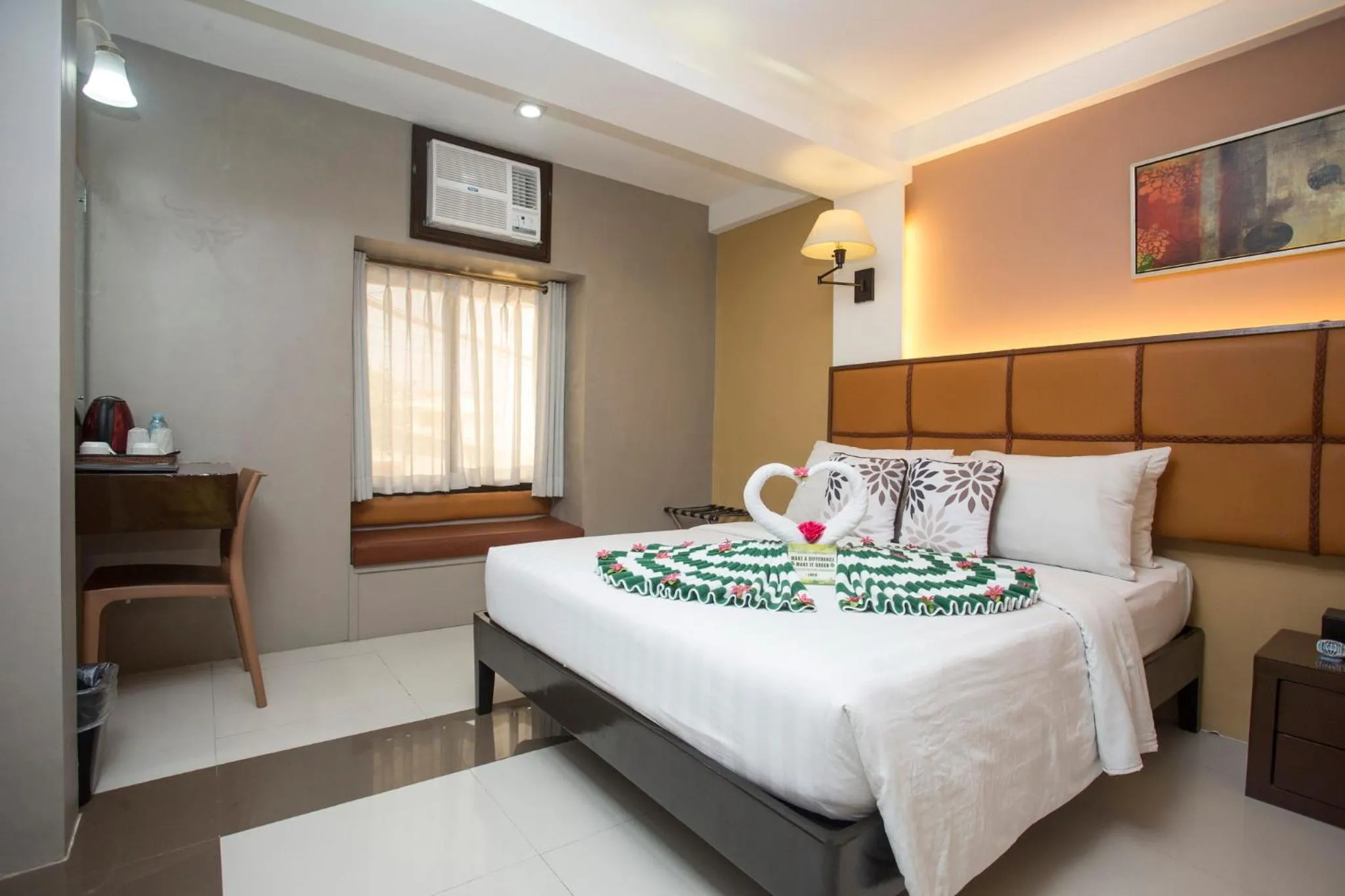 Bed in Red Coco Inn de Boracay