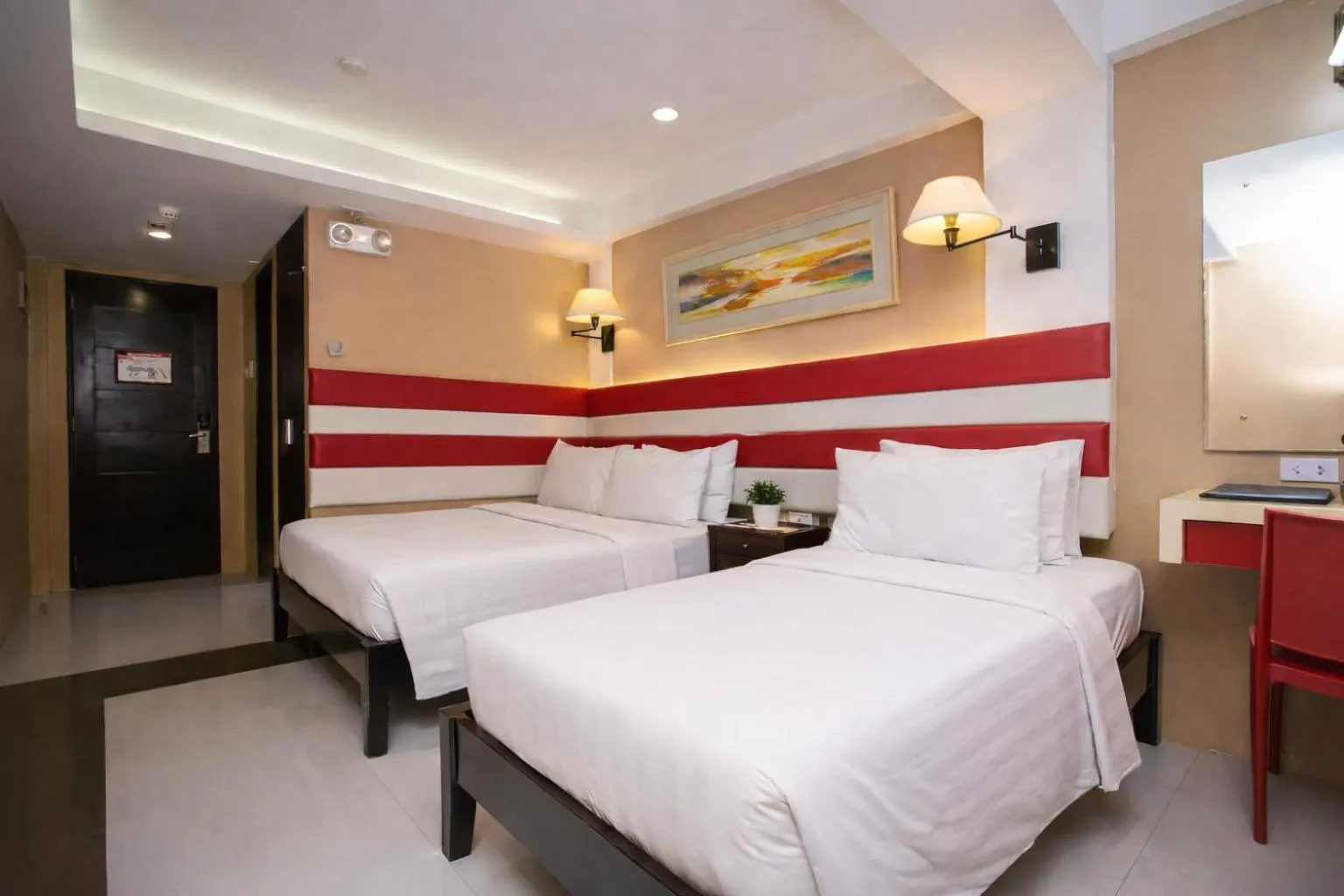 Bedroom, Bed in Red Coco Inn de Boracay