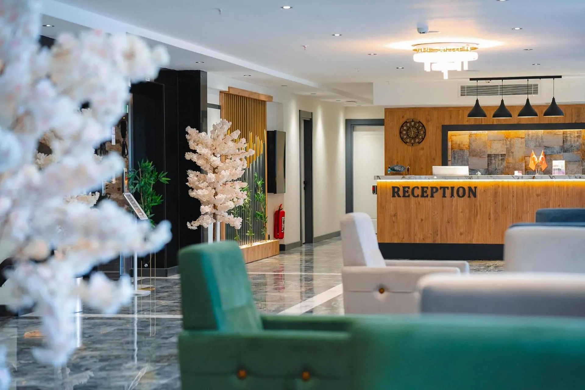 Lobby or reception in Berlin Suite Hotel Trabzon