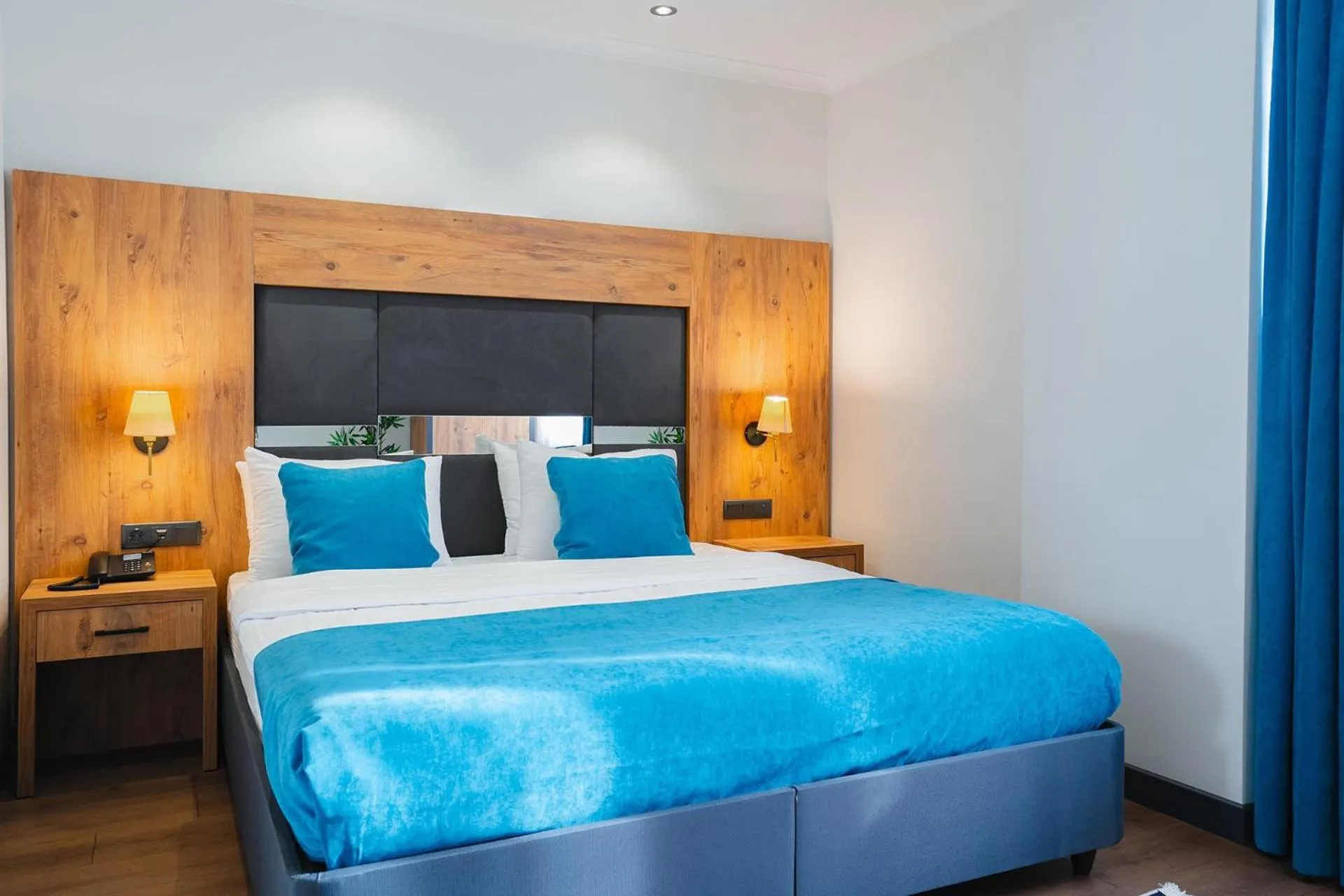 Bedroom, Bed in Berlin Suite Hotel Trabzon