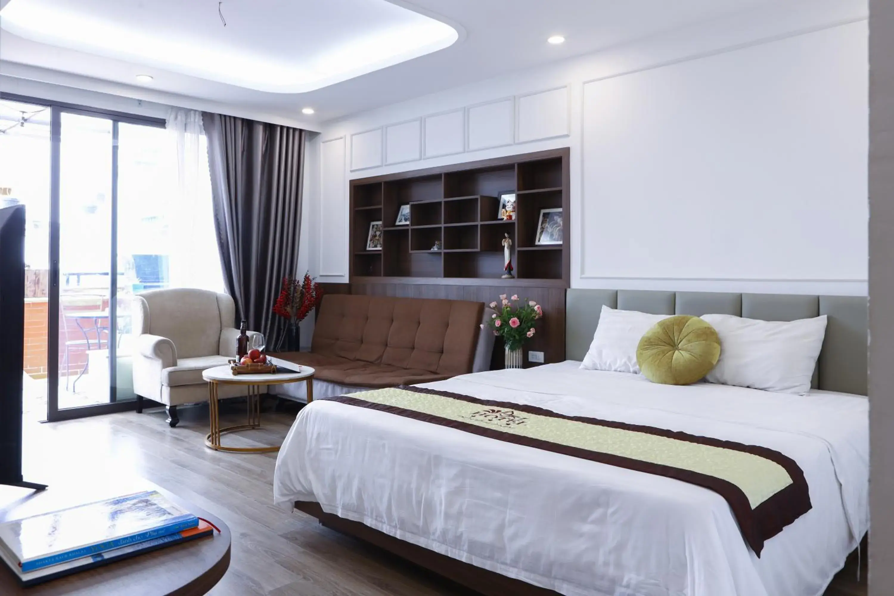 Two-Bedroom Apartment in Art Hotel Ha Noi Two-Bedroom Apartment in Art Hotel Ha Noi