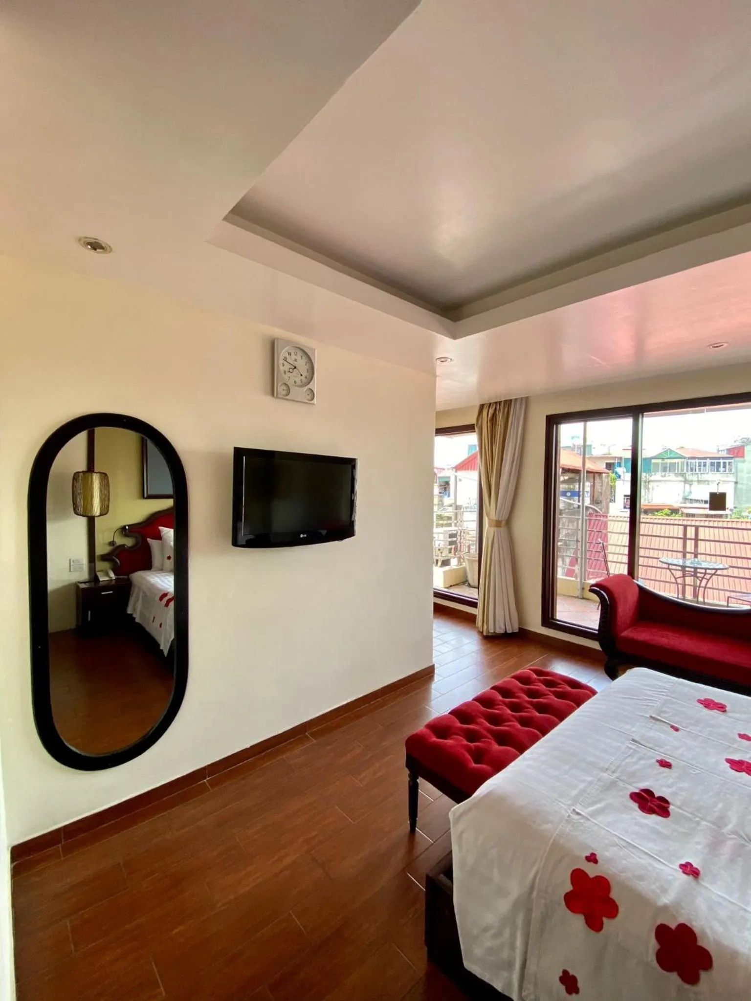 Bed in Art Hotel Ha Noi