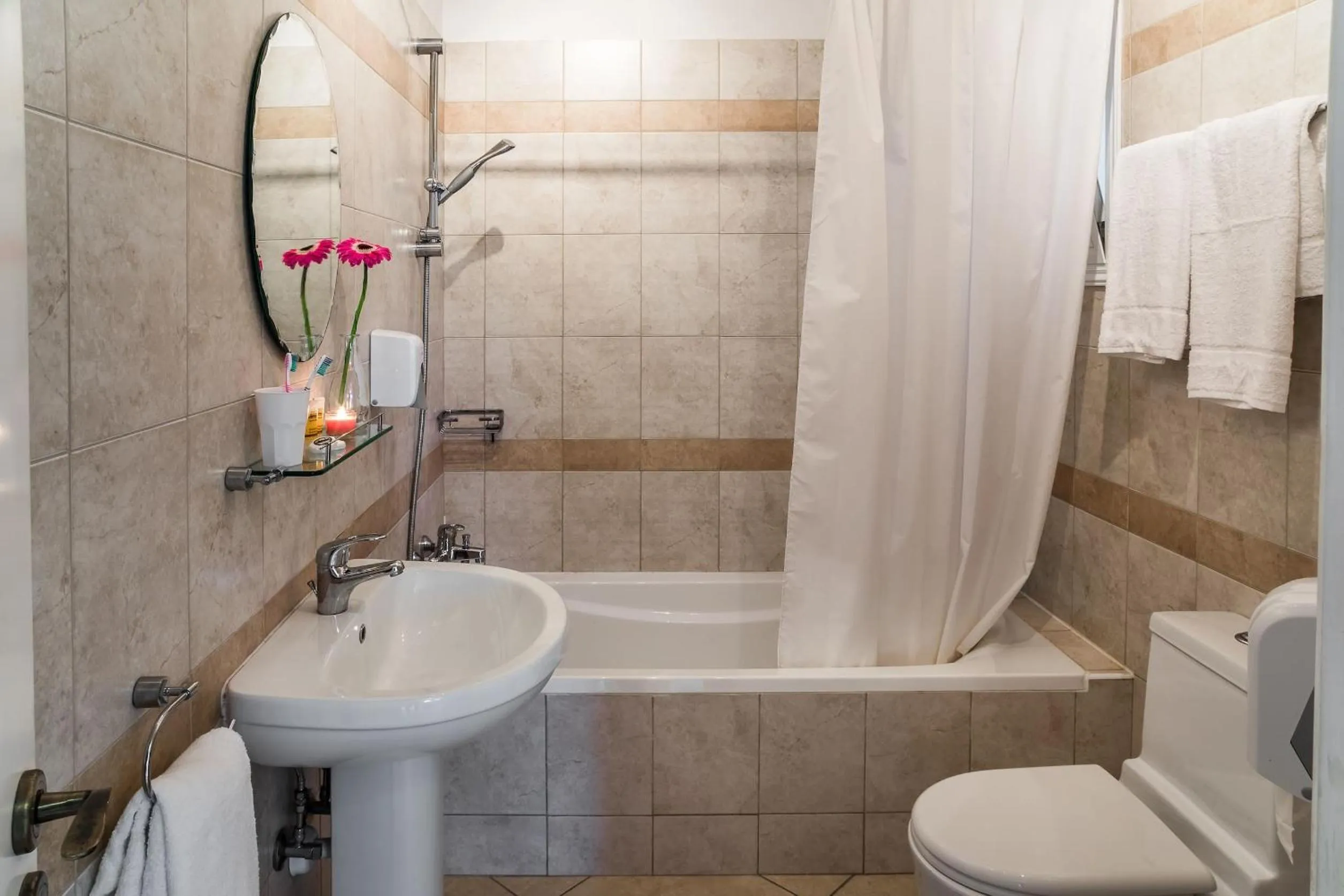 Shower in Artemis Cynthia Complex