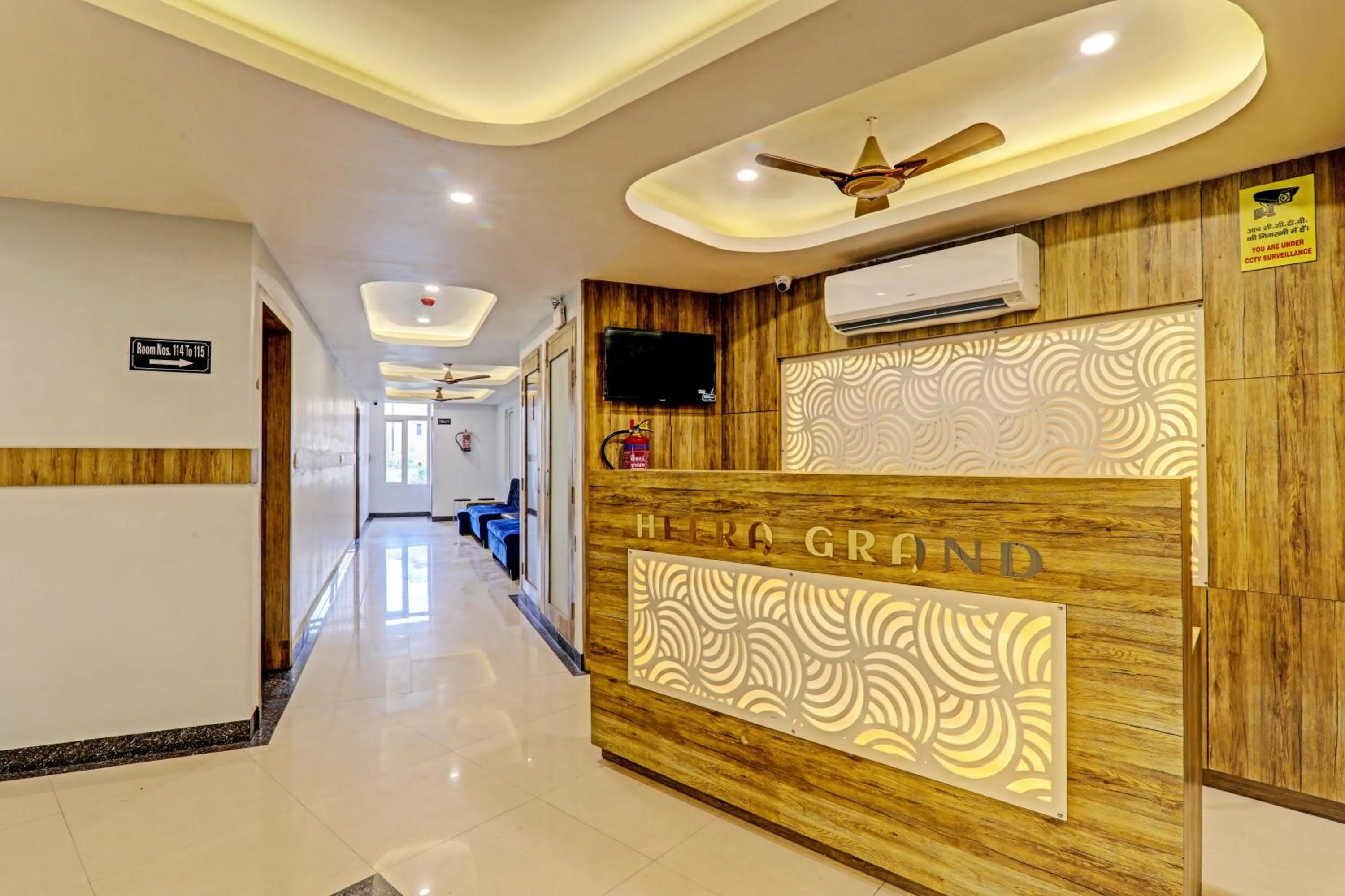 Lobby or reception in Hotel Heera Grand