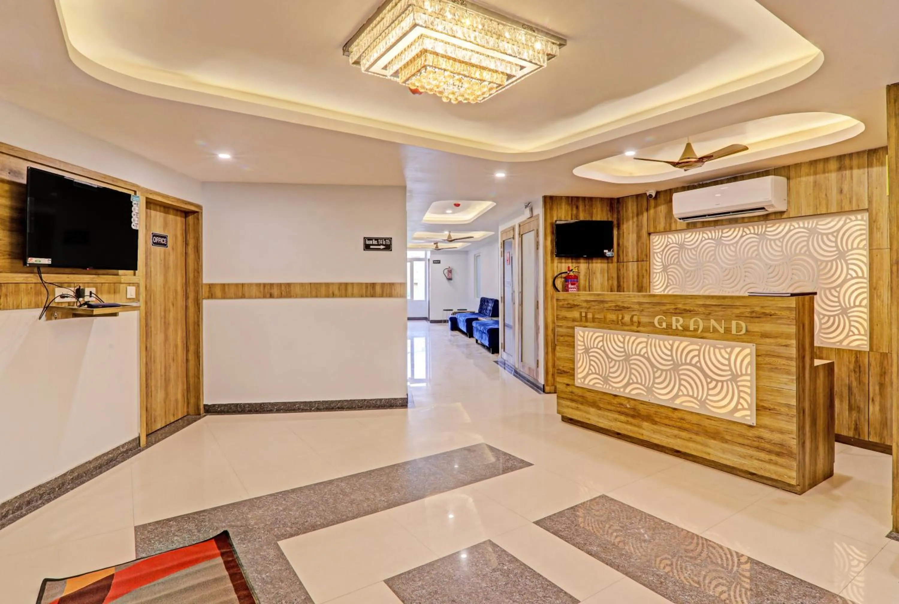 Lobby or reception in Hotel Heera Grand