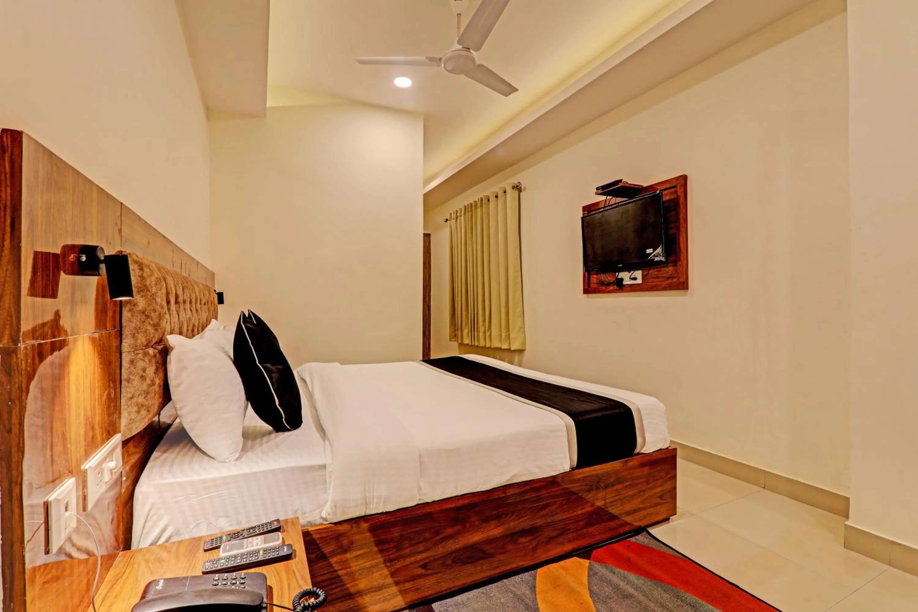 Photo of the whole room, Bed in Hotel Heera Grand