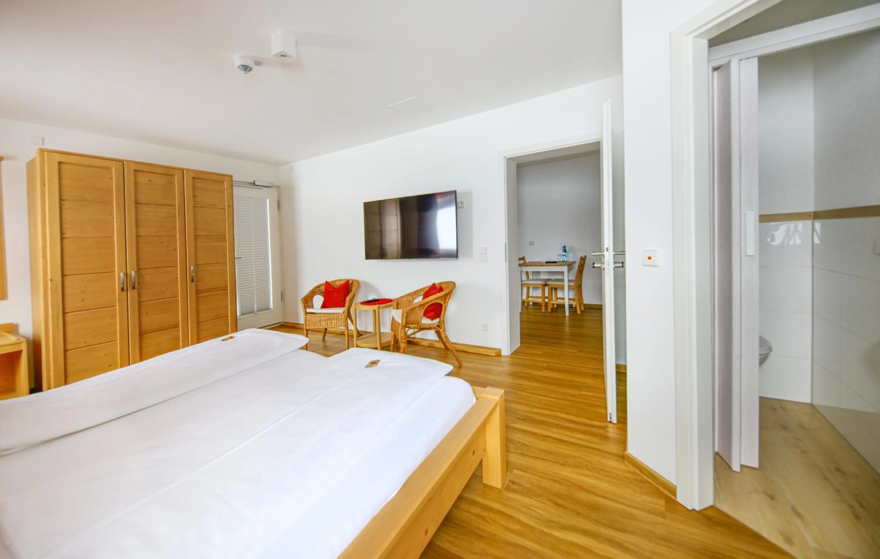 Photo of the whole room, Bed in Gasthof Lafette