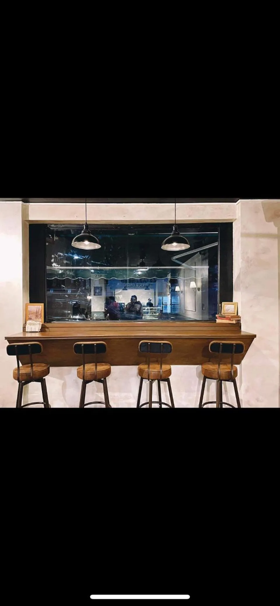 Restaurant/places to eat in The Pub Hotel