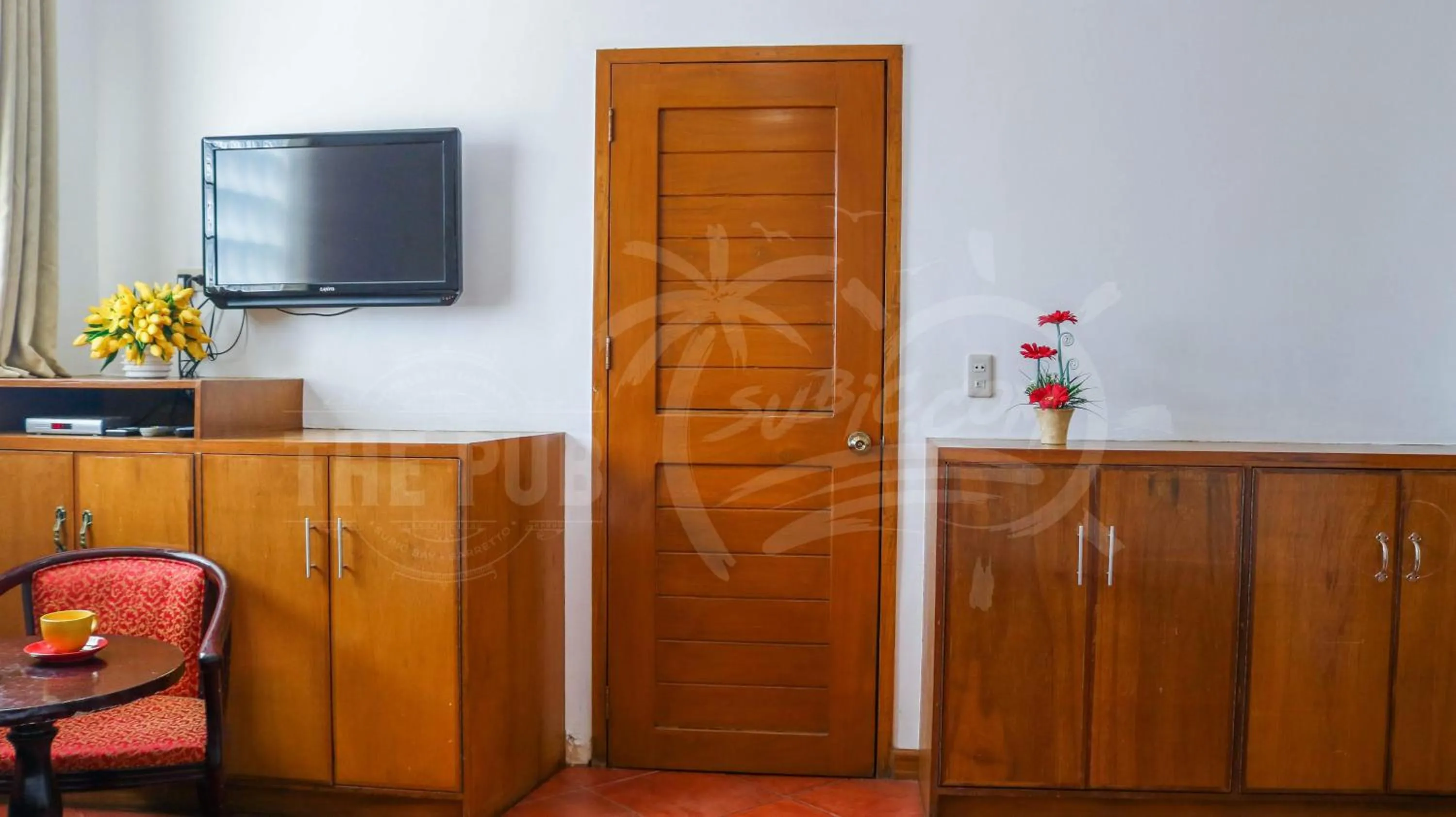 TV and multimedia in The Pub Hotel