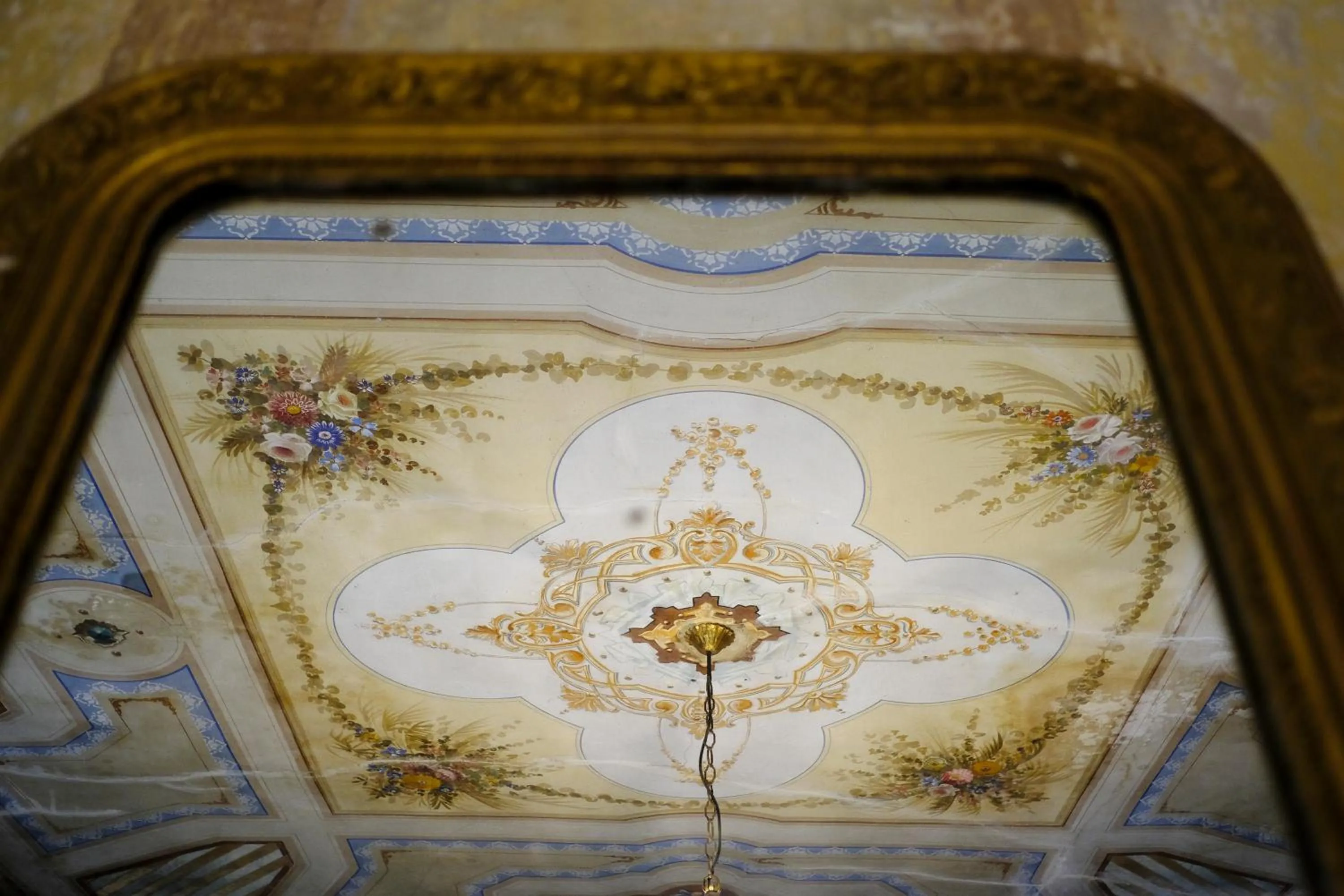 Property building in Al Tuscany