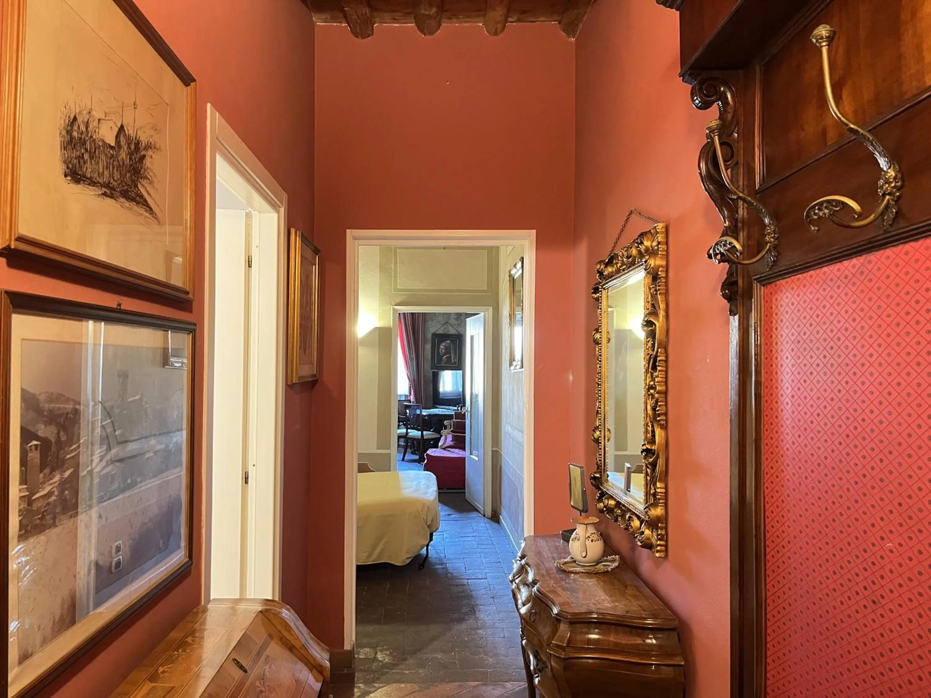 Decorative detail in Al Tuscany