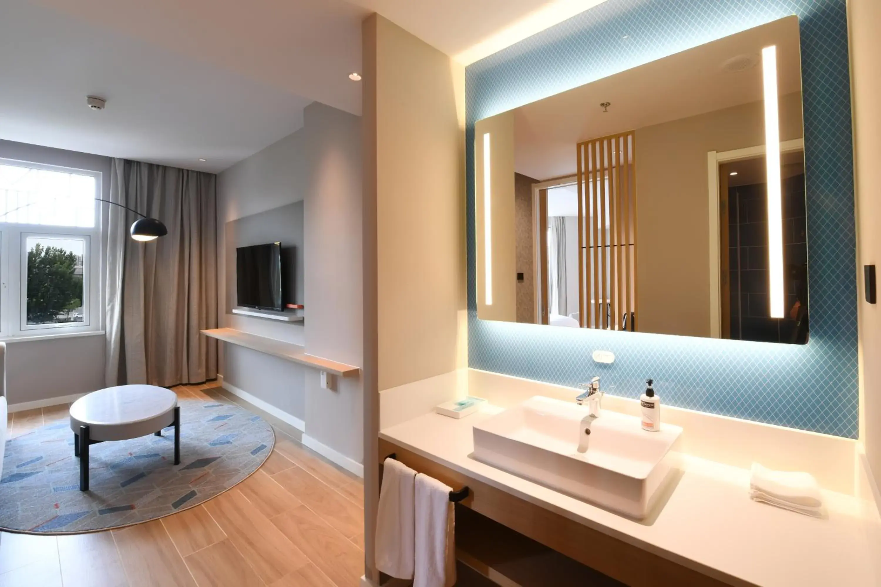 One-Bedroom King Suite in Holiday Inn Express Tianjin Binhai by IHG One-Bedroom King Suite in Holiday Inn Express Tianjin Binhai by IHG
