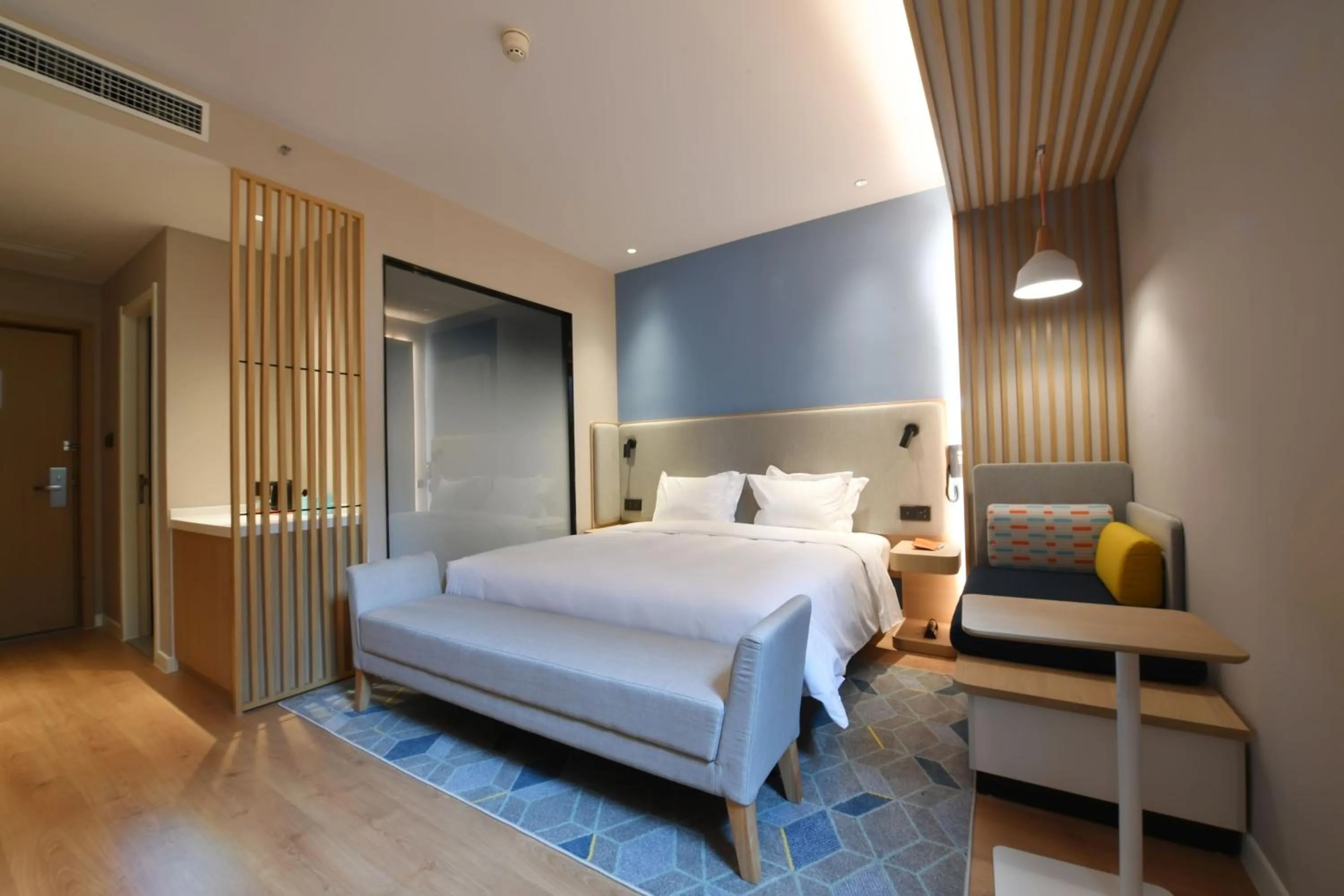Bed in Holiday Inn Express Tianjin Binhai by IHG