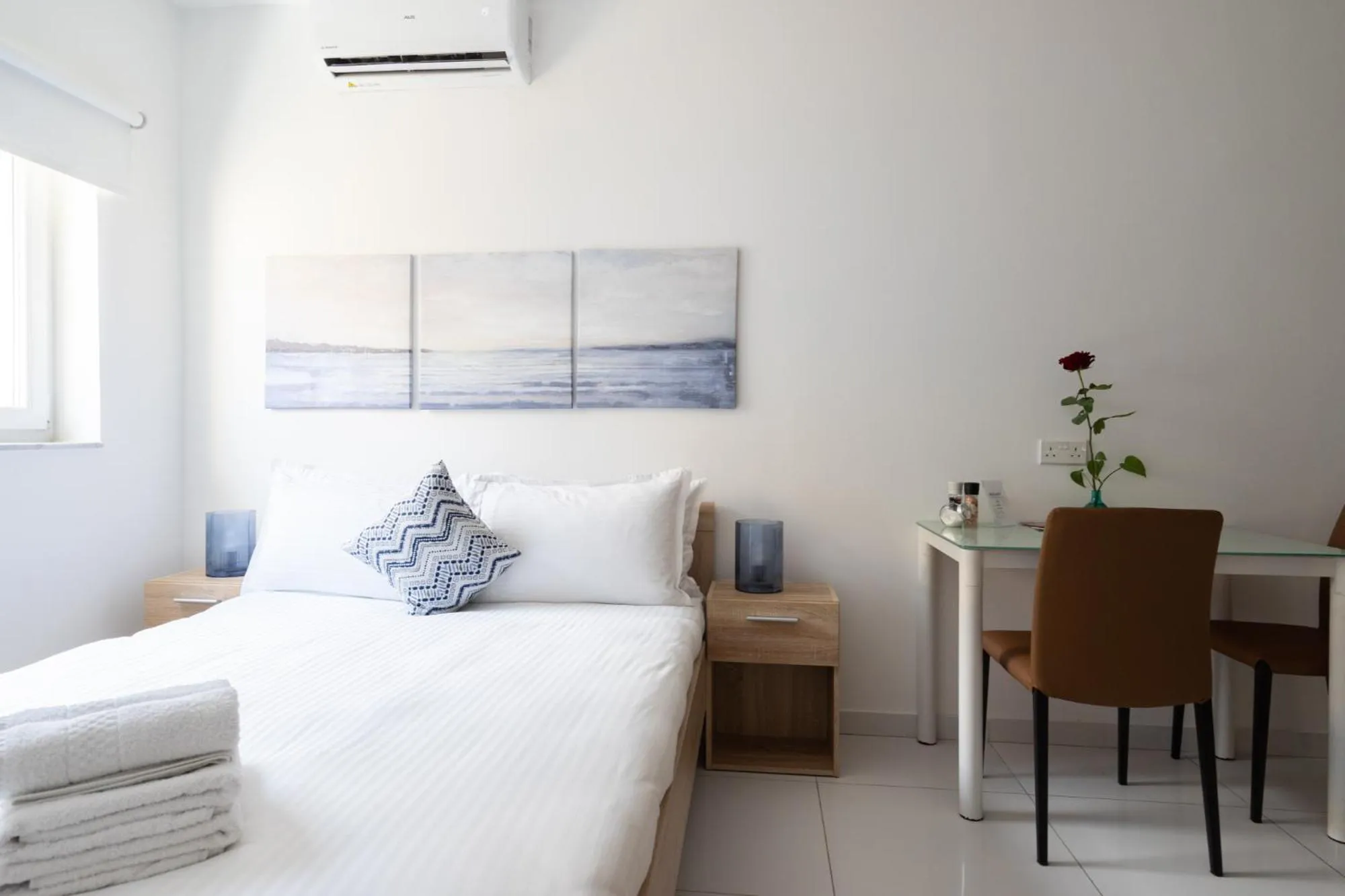 Bed in Marina Studios