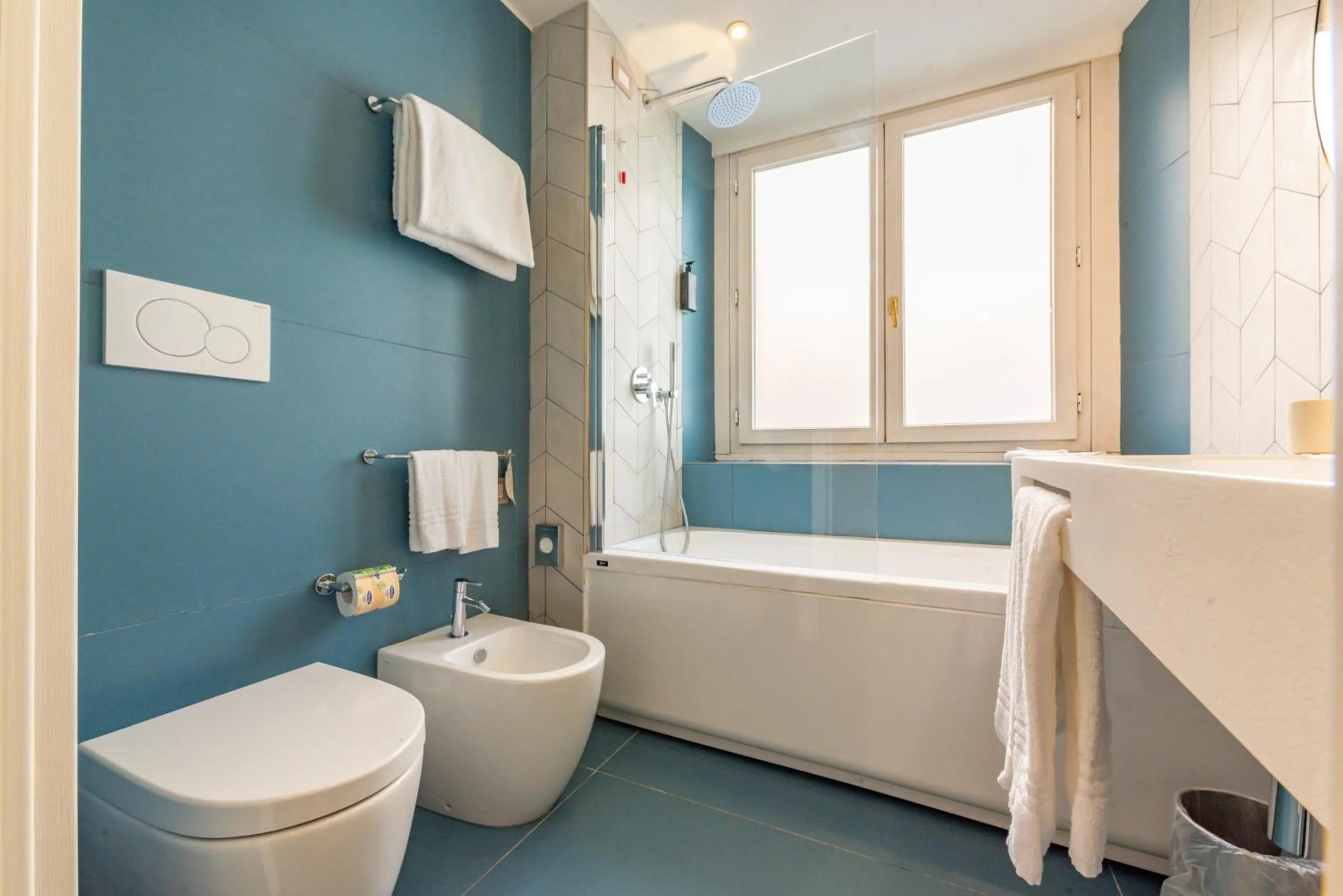 Bathroom in Best Western Hotel Artdeco