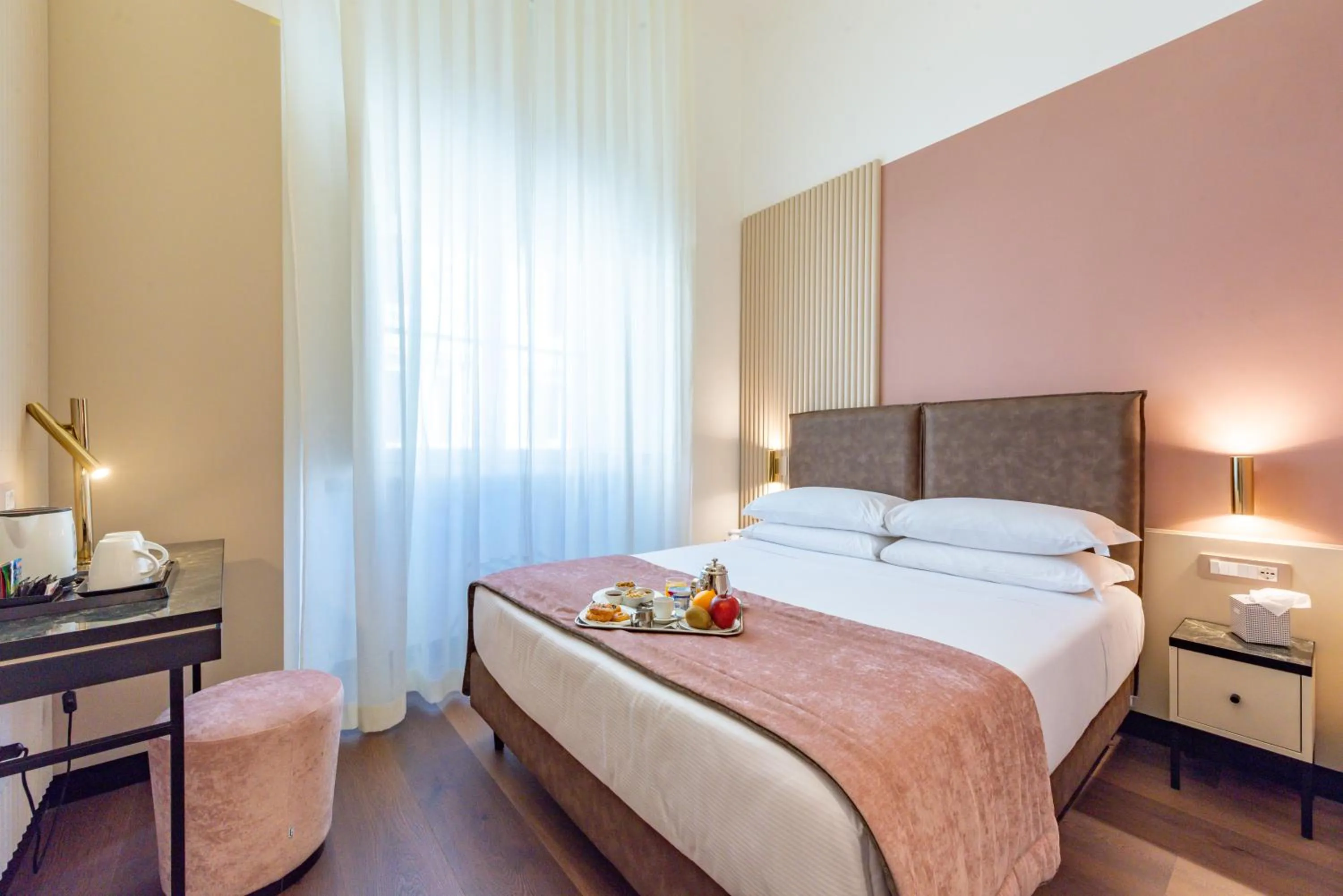 Photo of the whole room, Bed in Best Western Hotel Artdeco