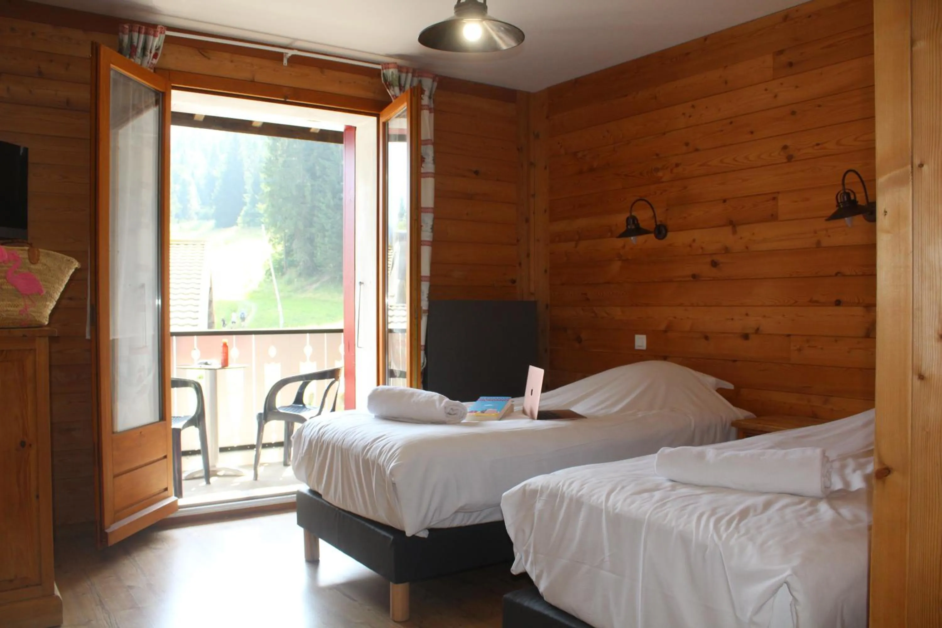 Photo of the whole room, Bed in Le Schuss