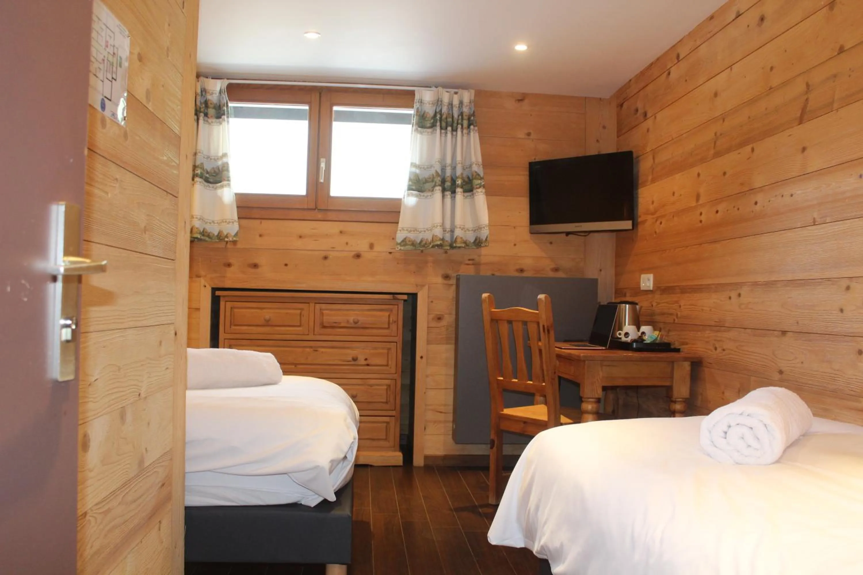 Photo of the whole room, Bed in Le Schuss