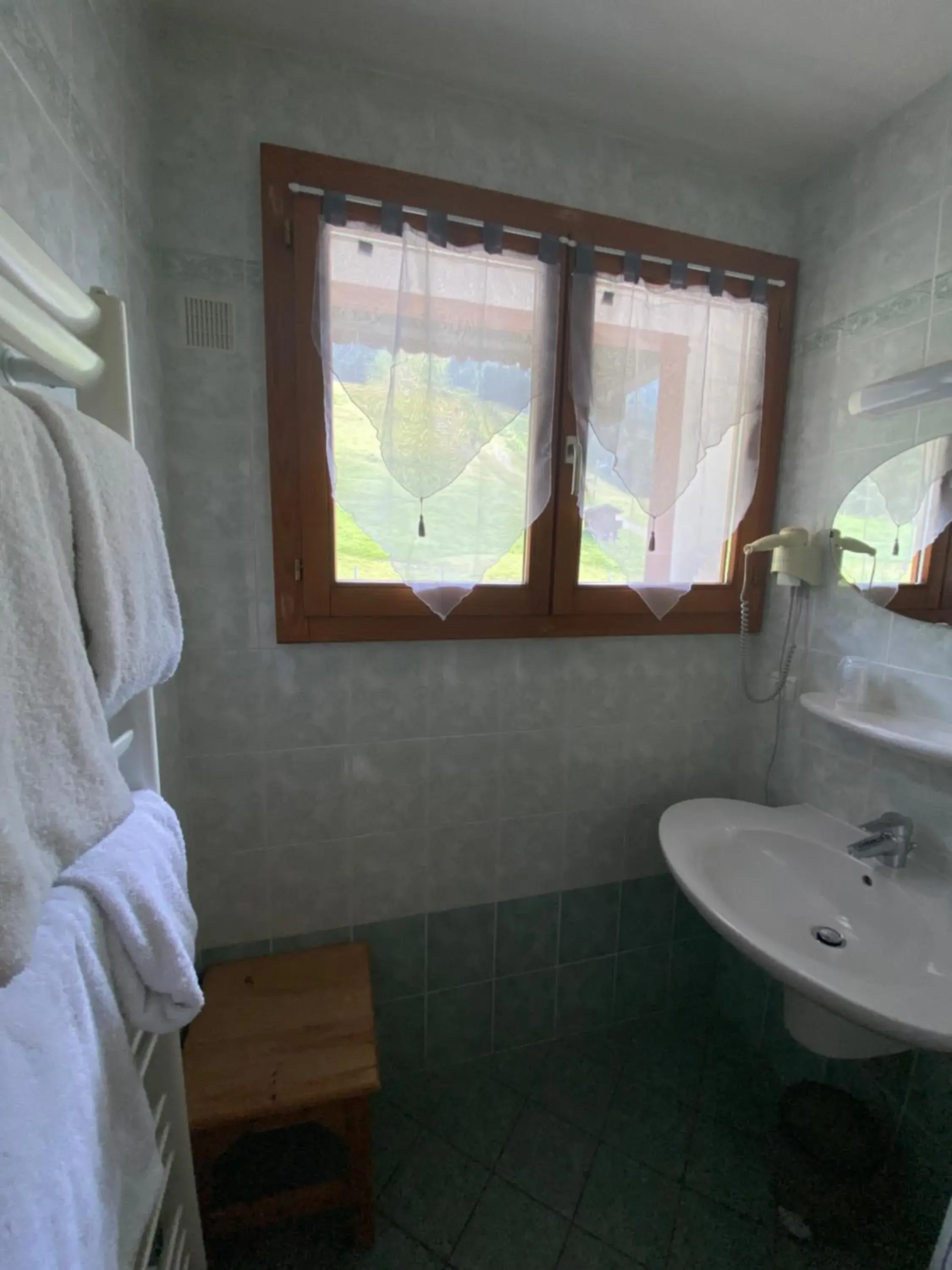 Deluxe Double or Twin Room in Le Schuss Deluxe Double or Twin Room in Le Schuss