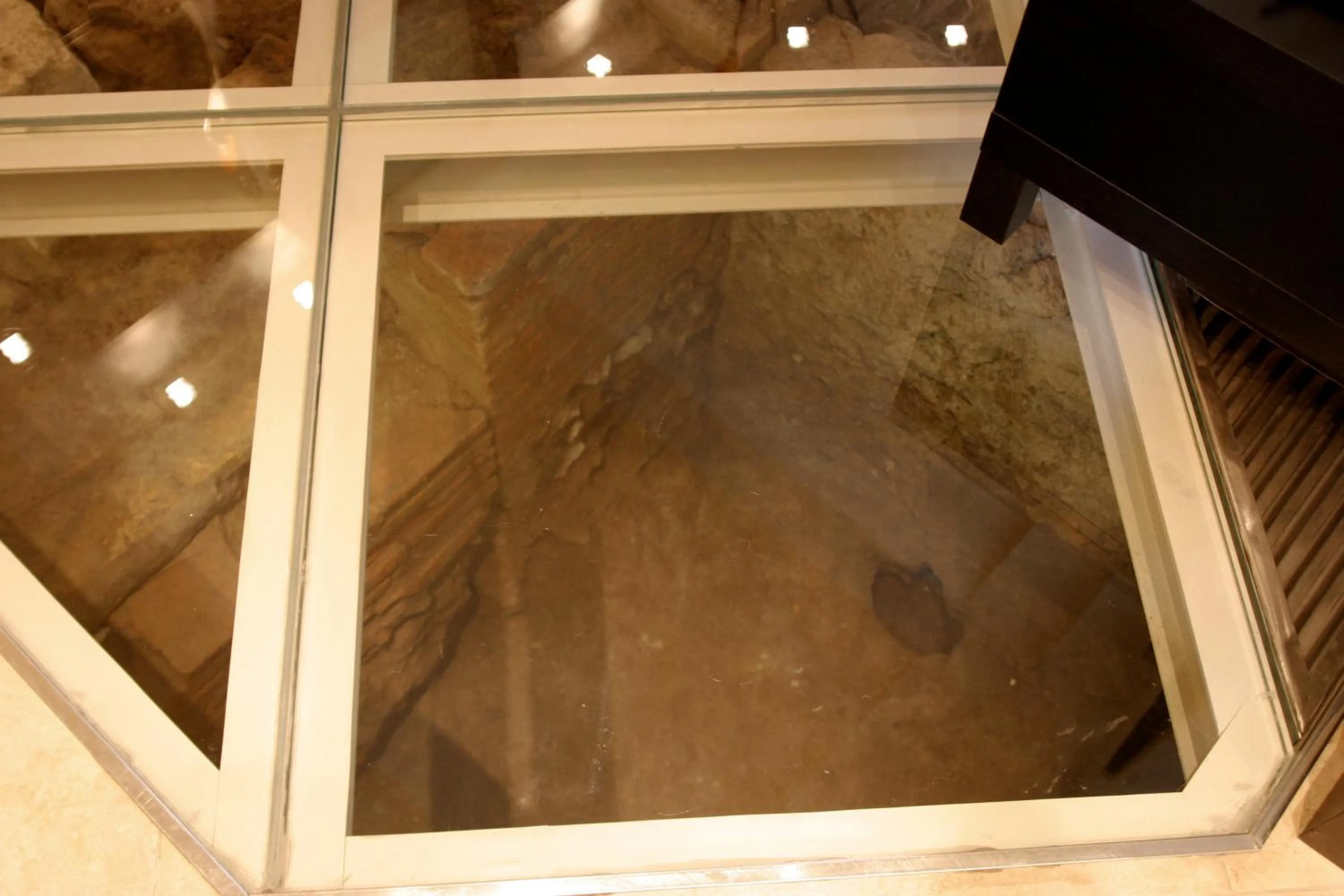 Decorative detail in Hotel Latinum