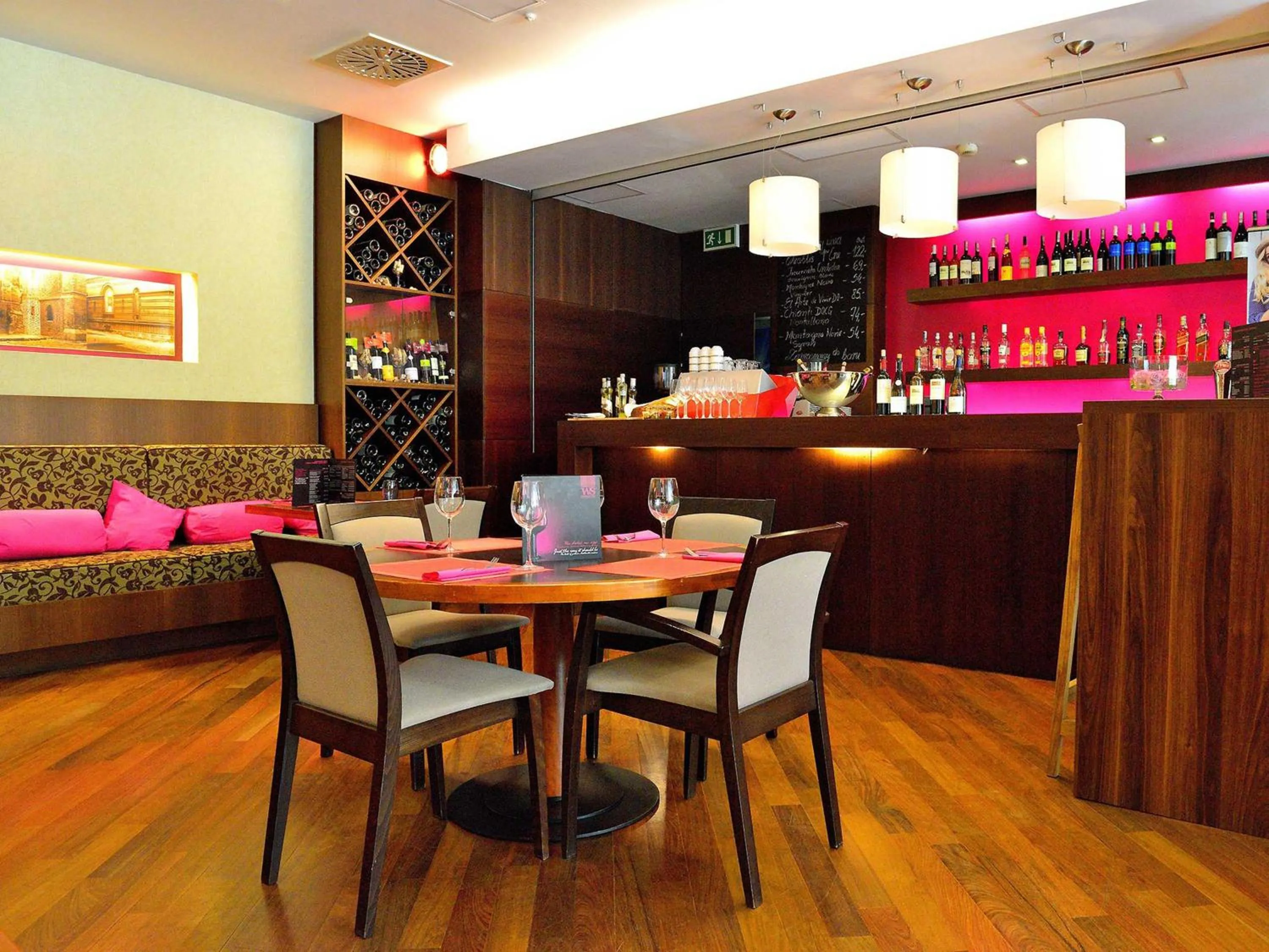 Lounge or bar in Hotel Mercure Toruń Centrum