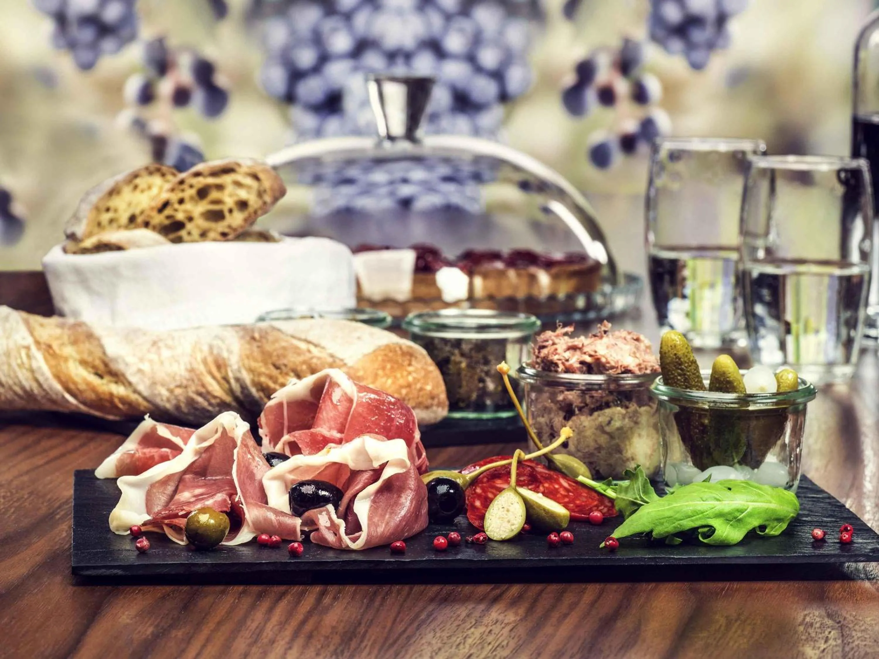 Restaurant/places to eat in Hotel Mercure Toruń Centrum