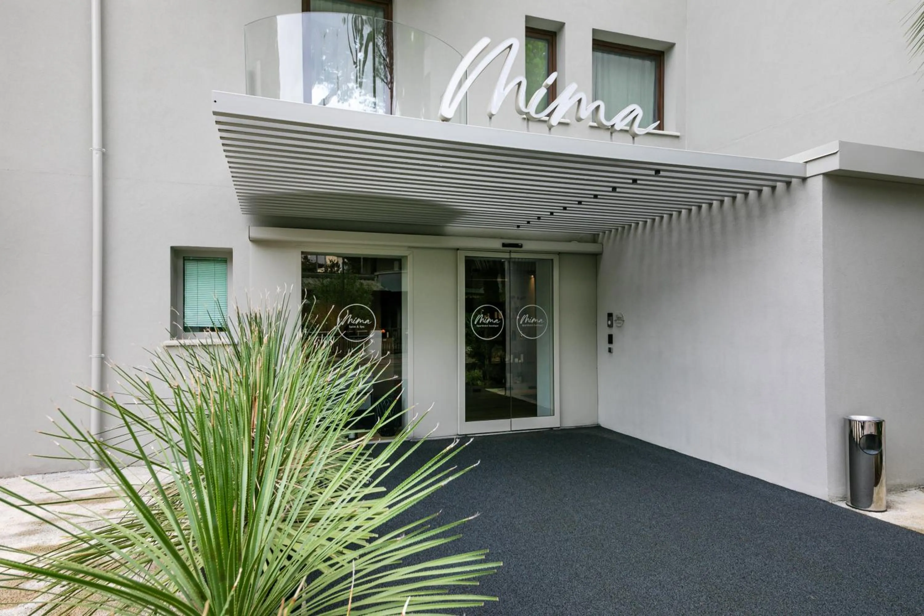 Facade/entrance in Mima Aparthotel Boutique & Spa