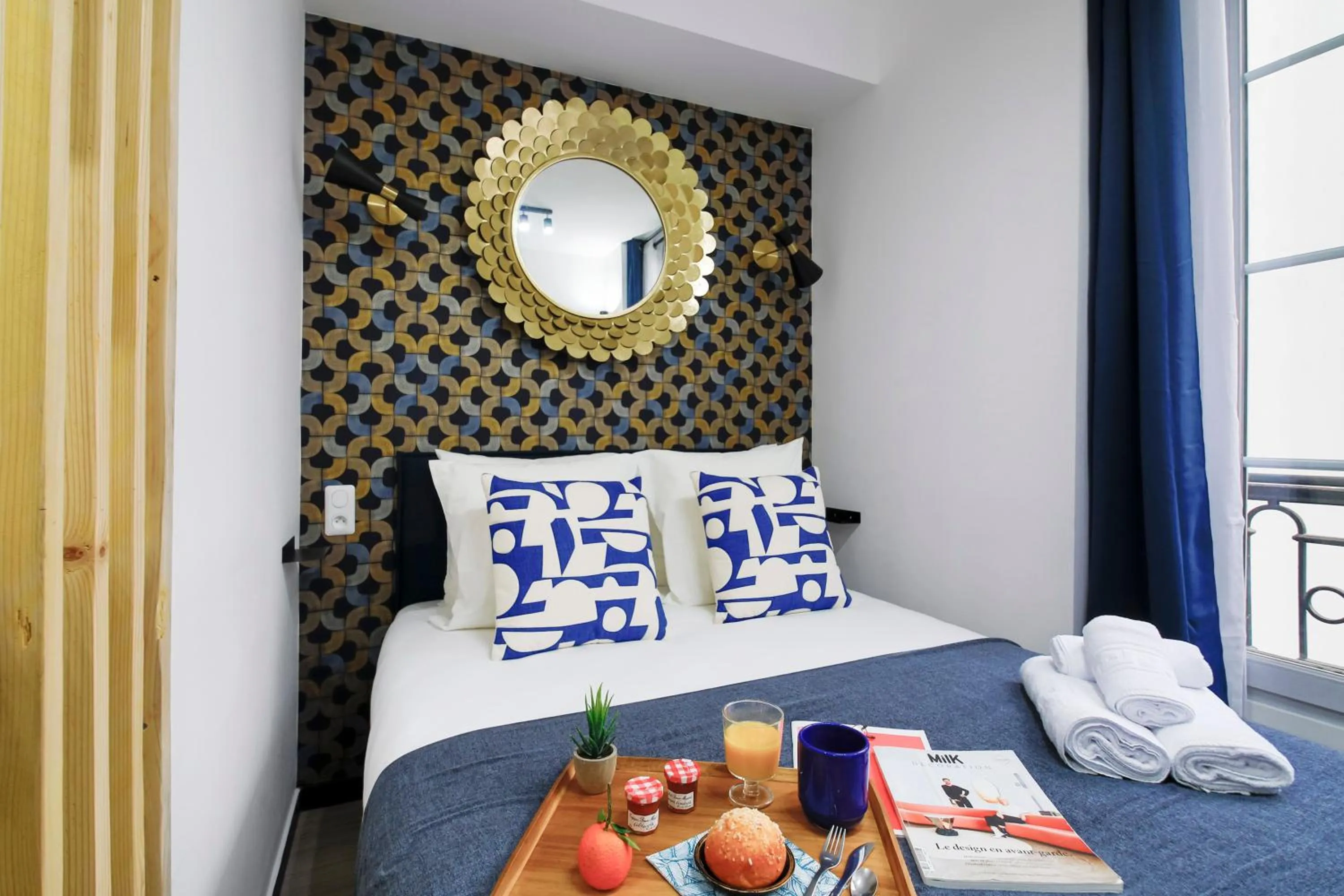 Photo of the whole room, Bed in WS Opéra - Laffitte