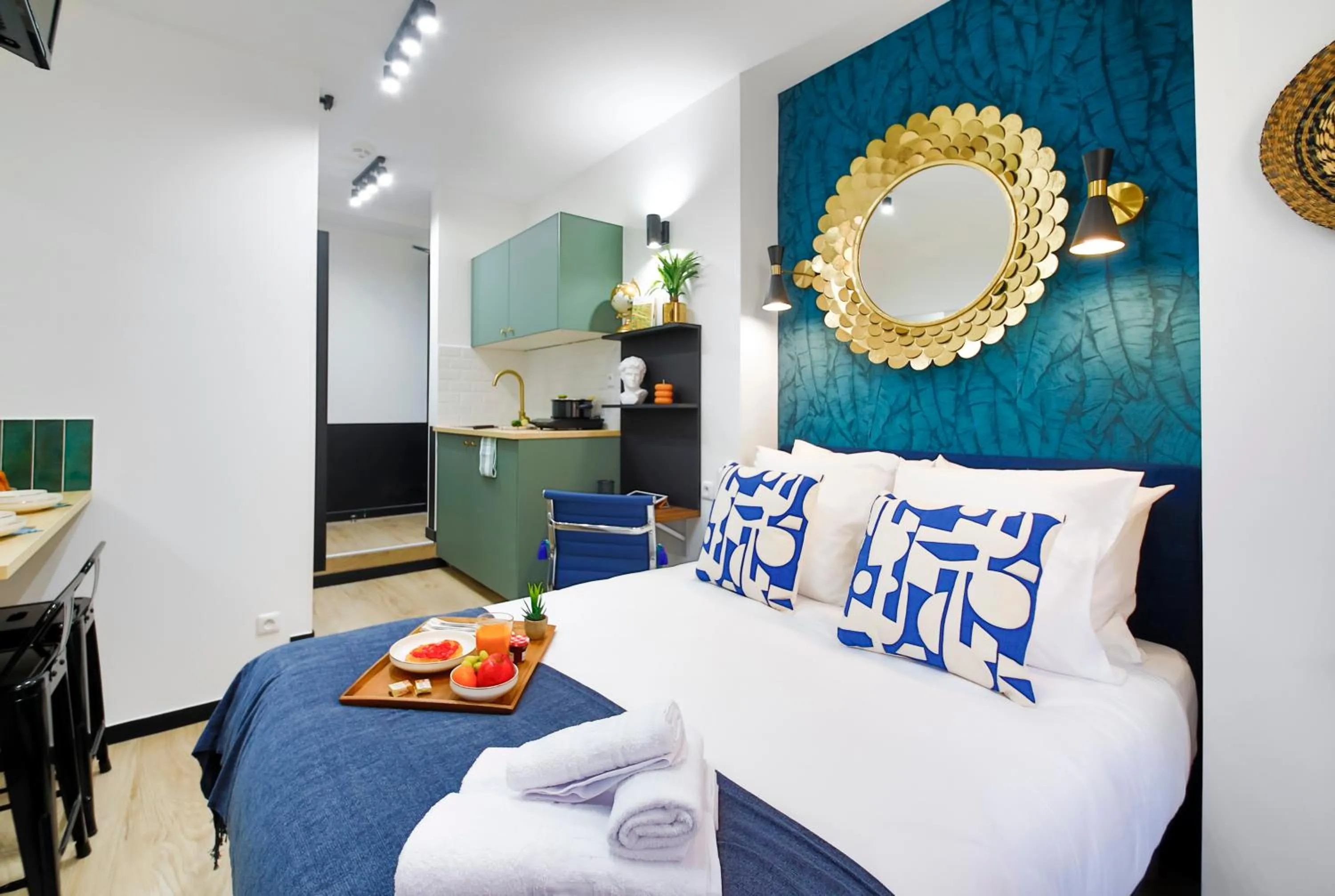 Photo of the whole room, Bed in WS Opéra - Laffitte