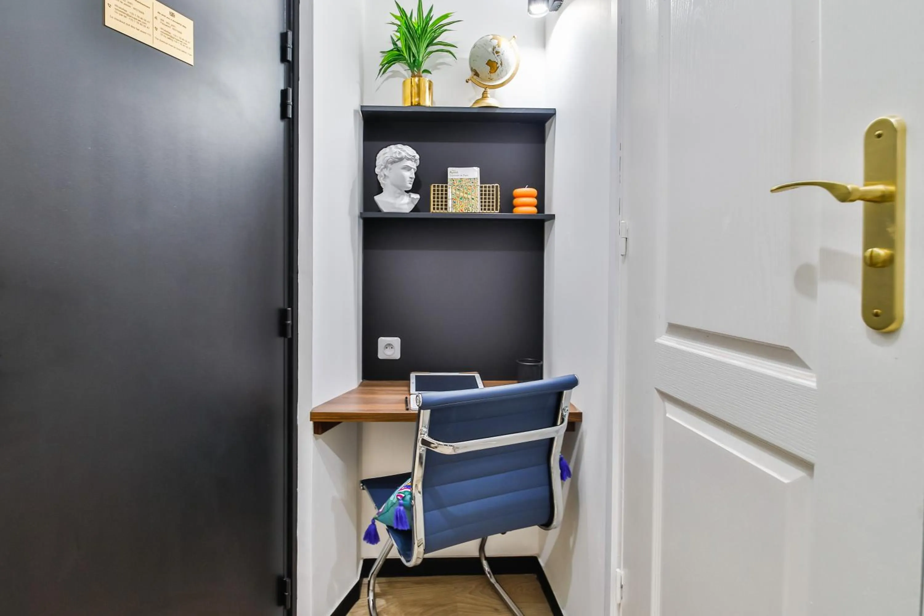 Seating area in WS Opéra - Laffitte