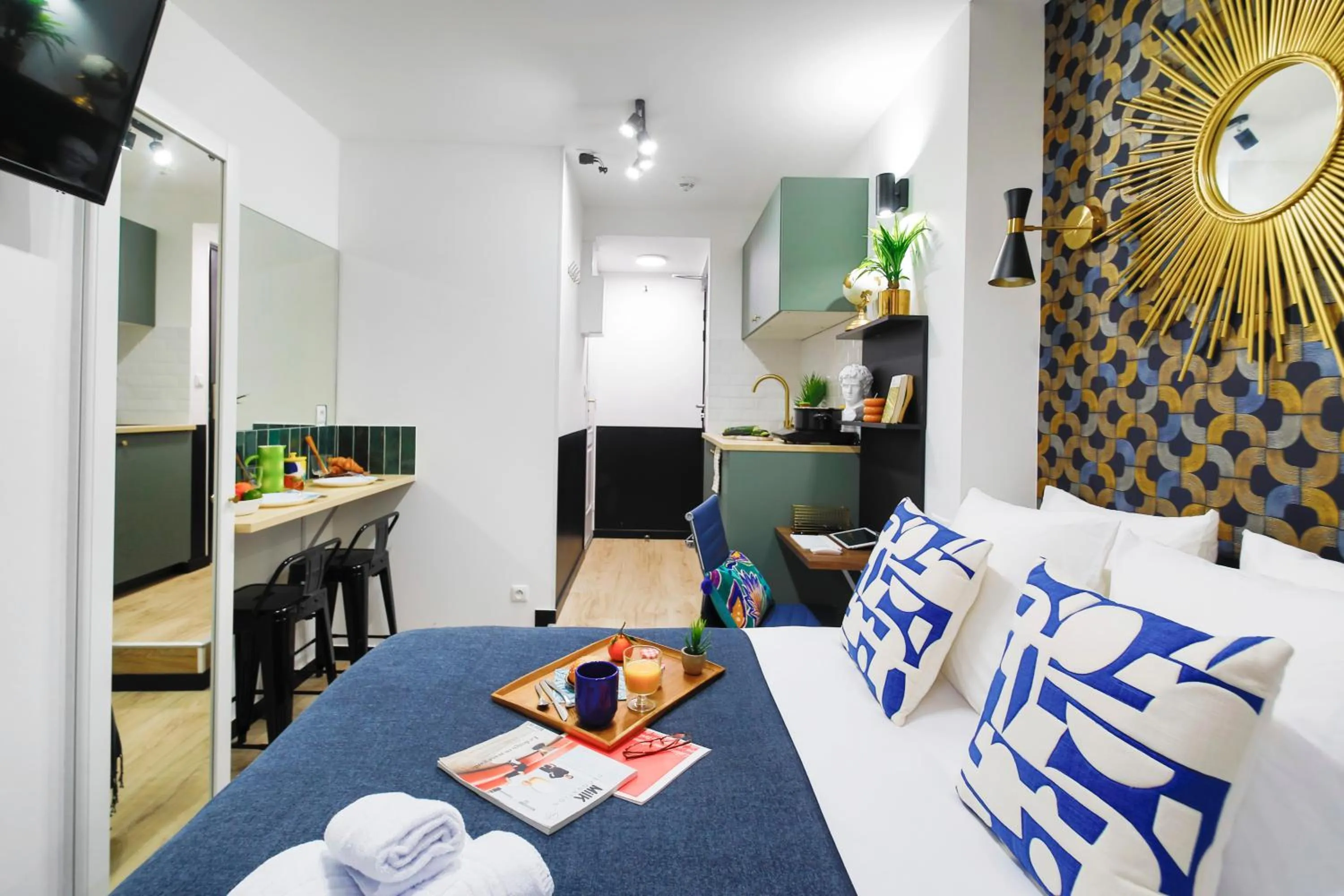 Photo of the whole room, Bed in WS Opéra - Laffitte