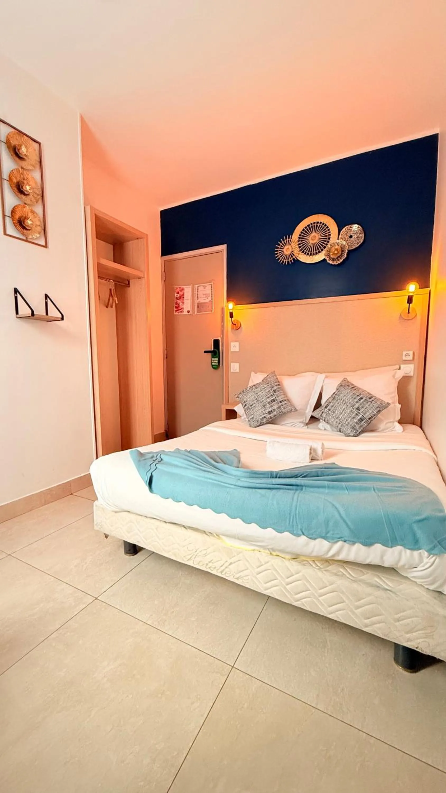 Bed in Hôtel de Choisy