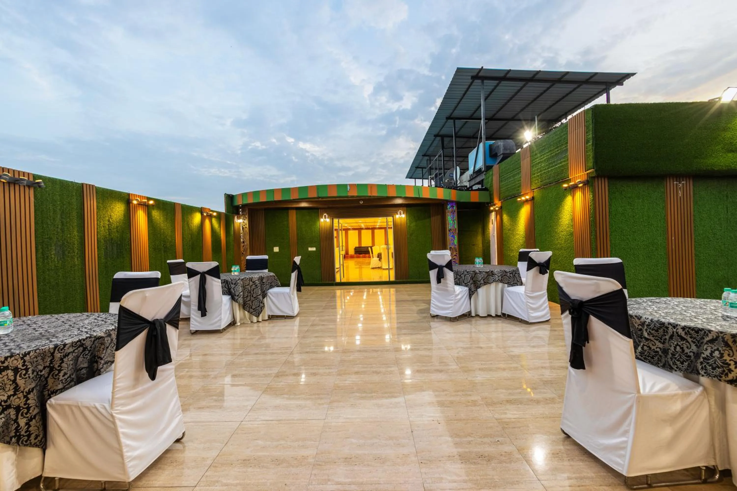 Banquet/Function facilities in Hotel Arch Plaza at Yashobhoomi By Arch Group