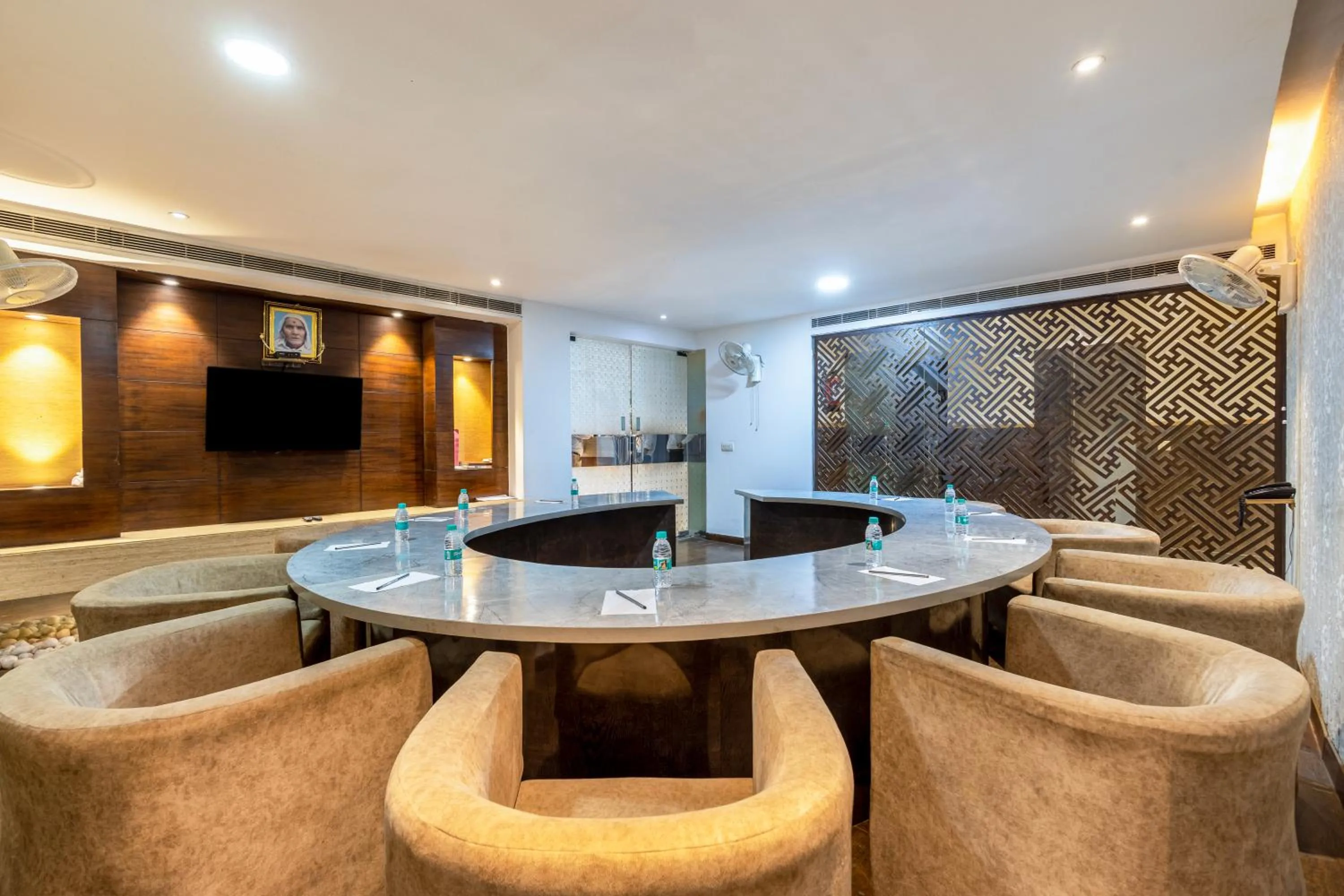 Meeting/conference room in Hotel Arch Plaza at Yashobhoomi By Arch Group