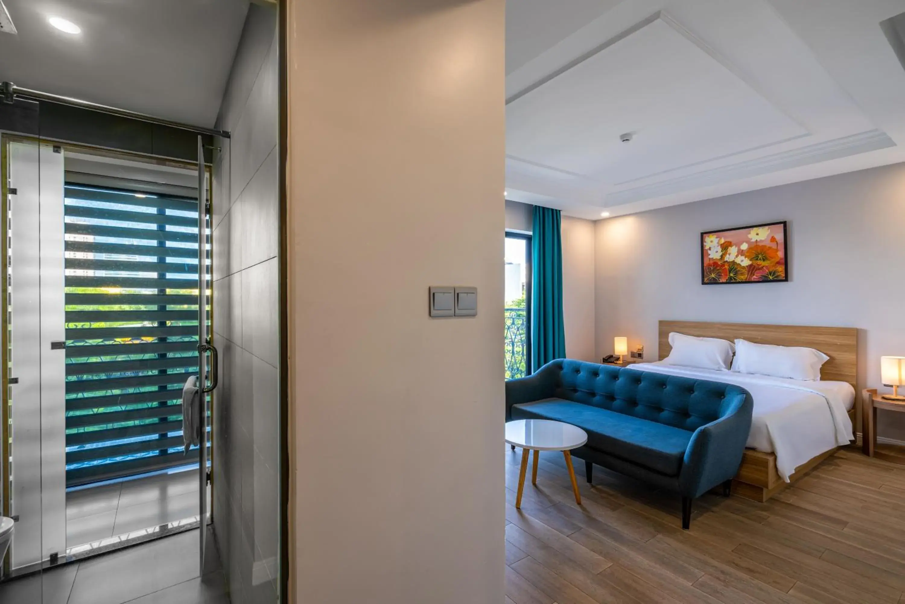 Deluxe Family Room in Le Cap Hotel & Apartments and Gym Deluxe Family Room in Le Cap Hotel & Apartments and Gym