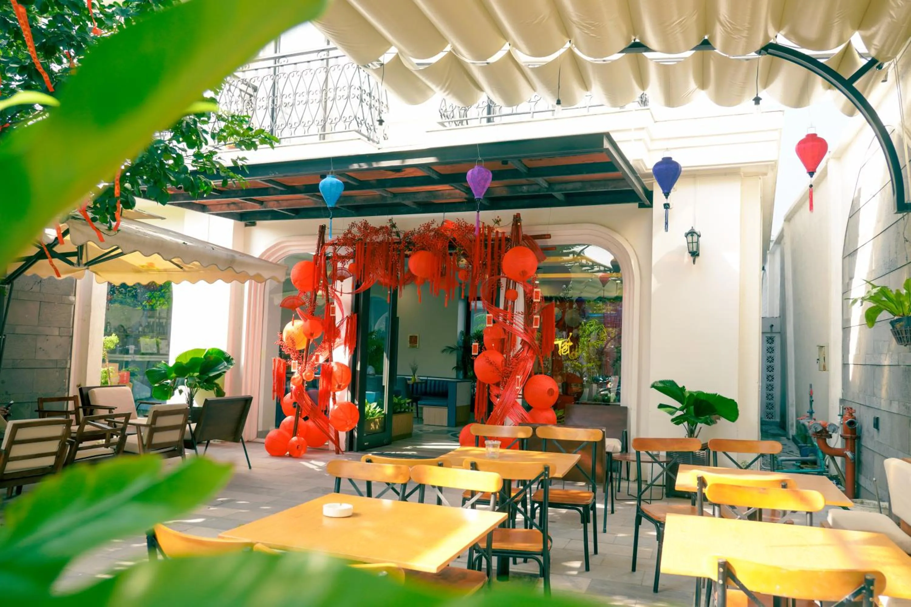 Property building in Le Cap Gym Hotel & Apartments