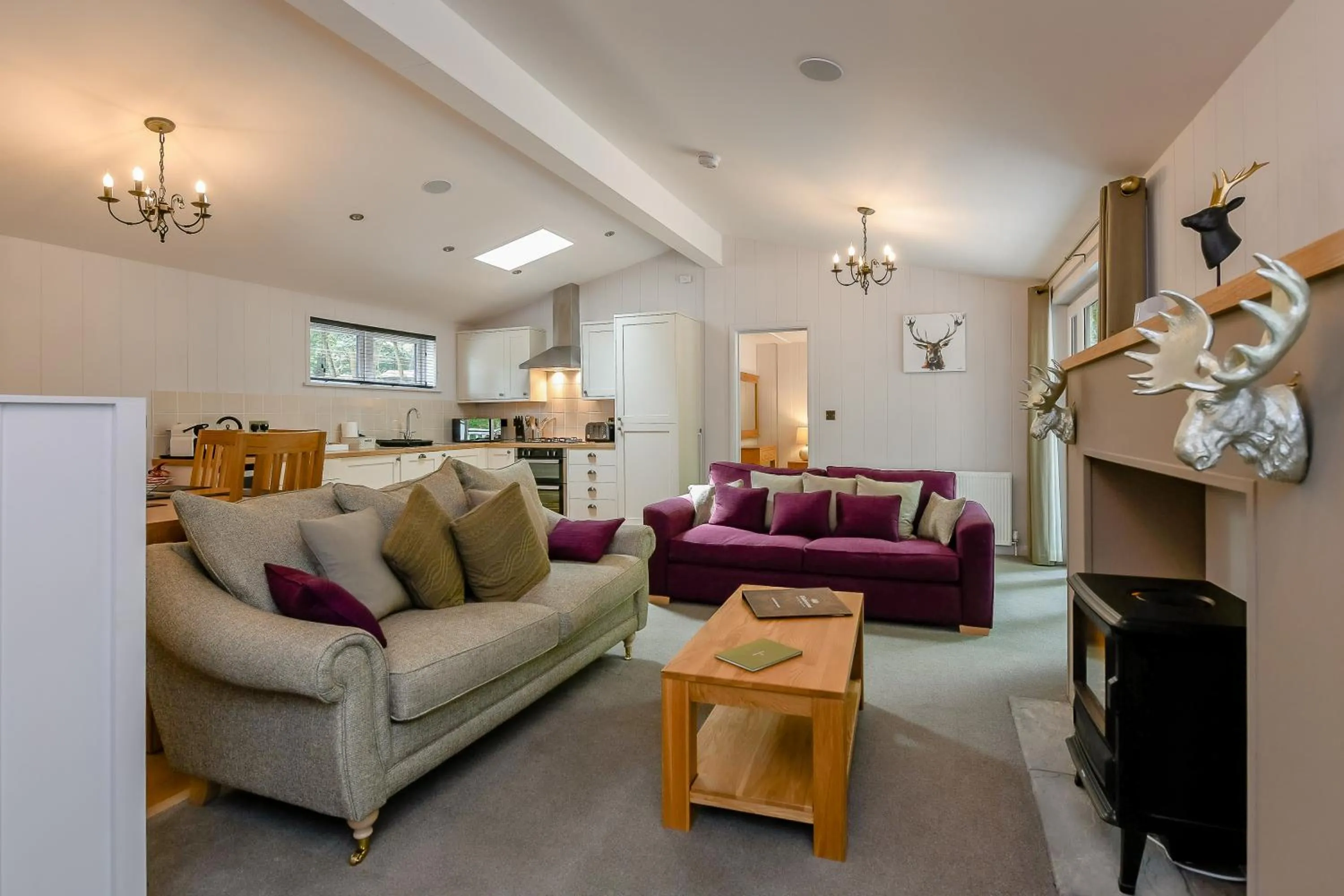 Kitchen or kitchenette in Woolverstone Marina and Lodge Park