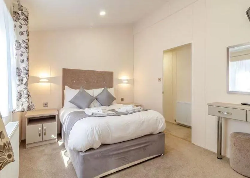 Bed in Woolverstone Marina and Lodge Park