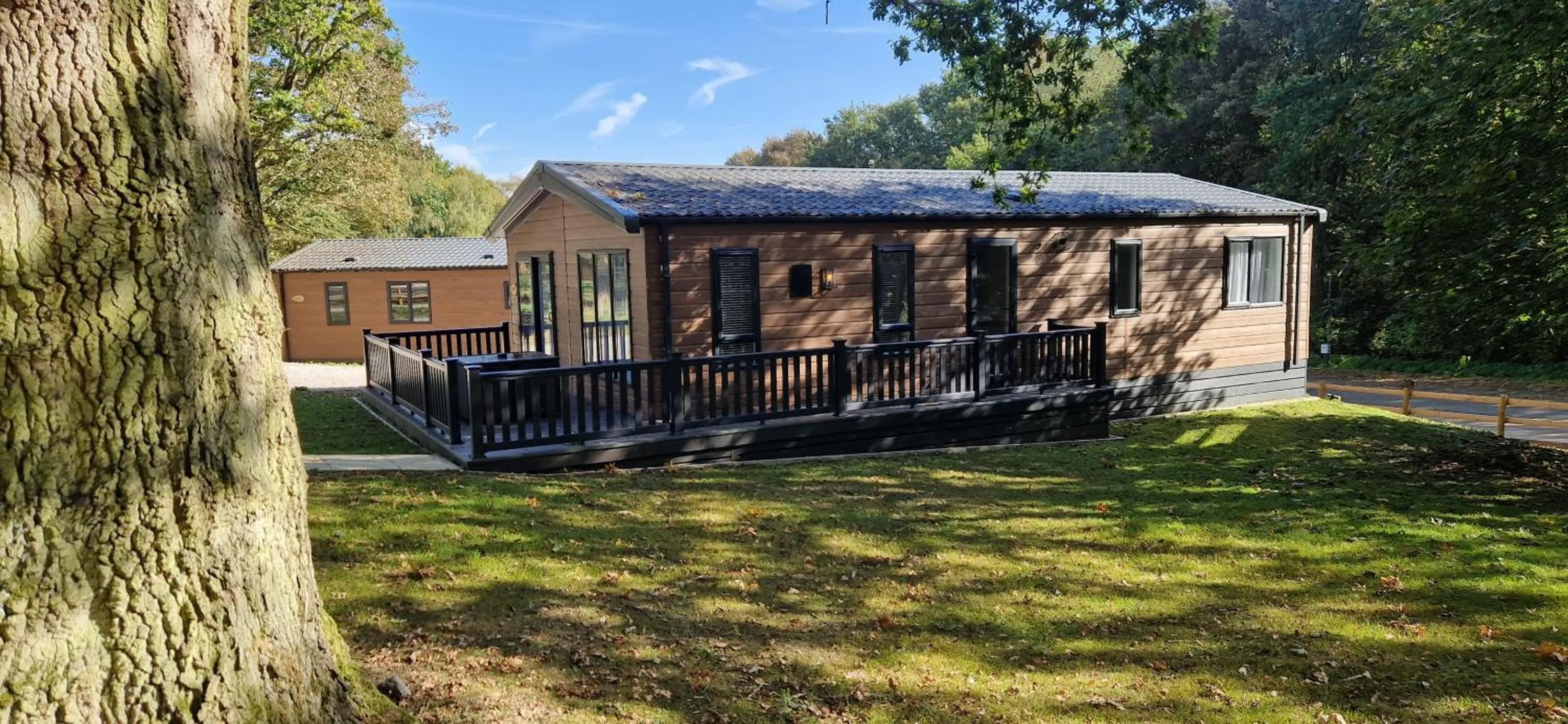 Property building in Woolverstone Marina and Lodge Park