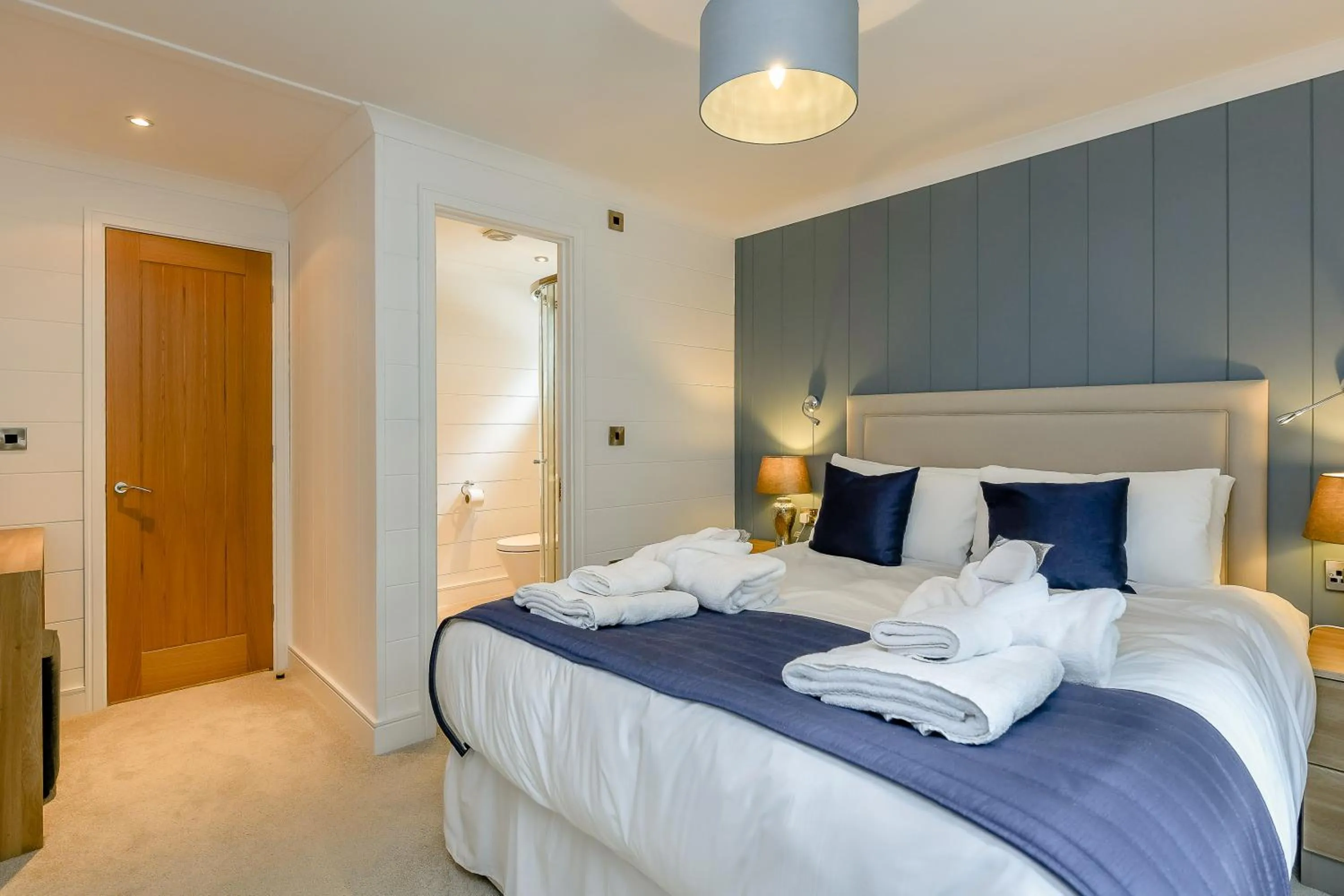 Bed in Woolverstone Marina and Lodge Park