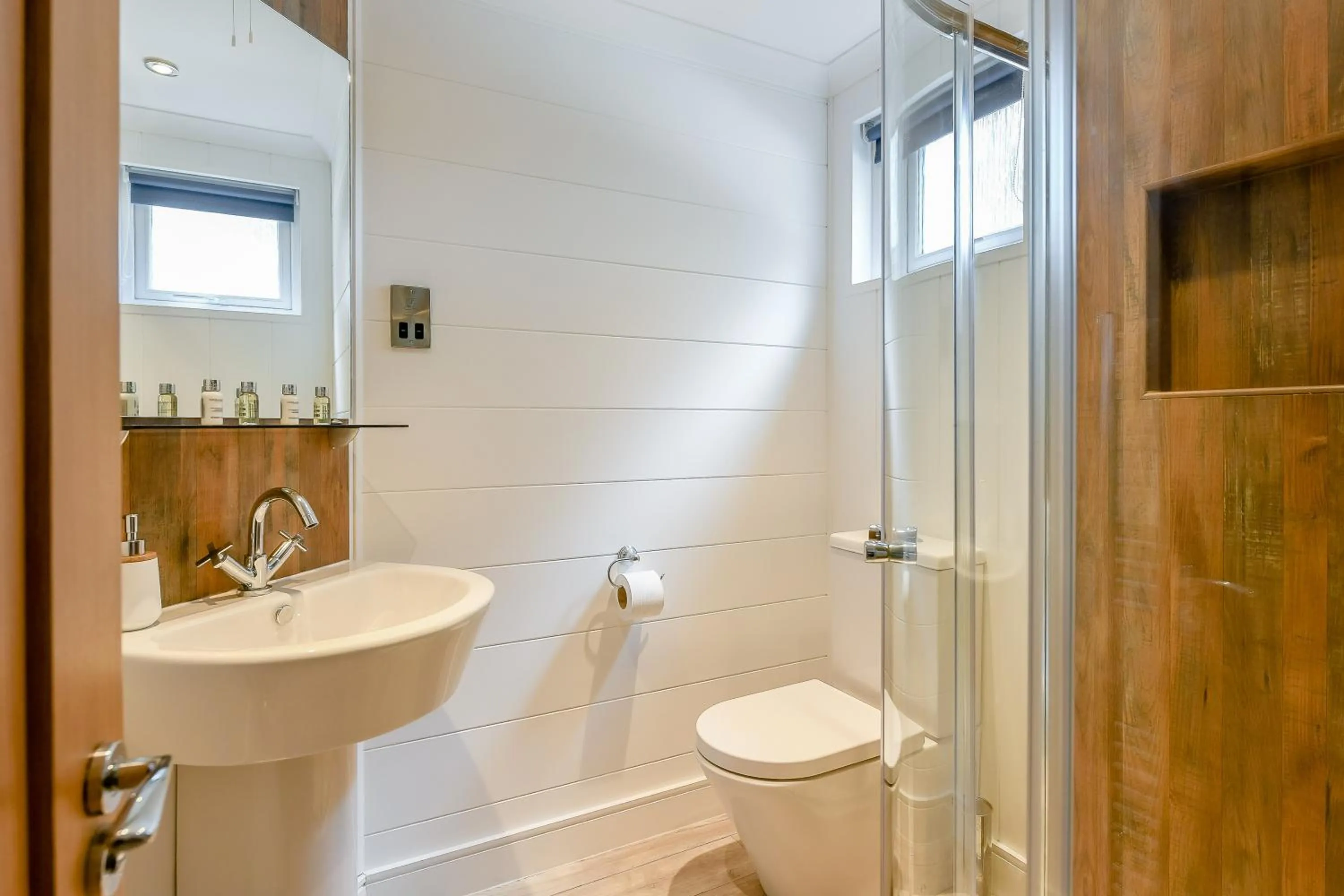 Shower in Woolverstone Marina and Lodge Park