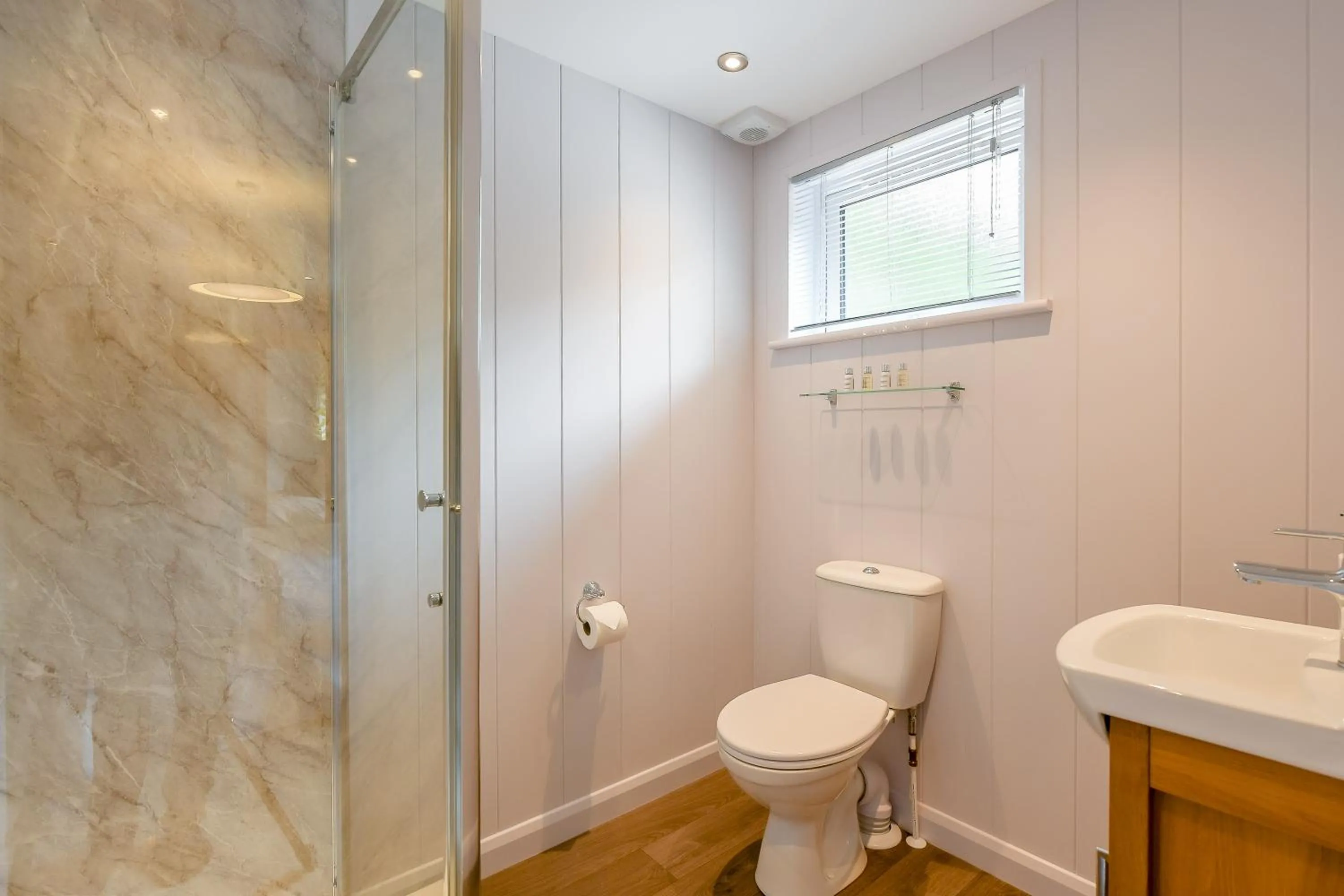 Shower in Woolverstone Marina and Lodge Park