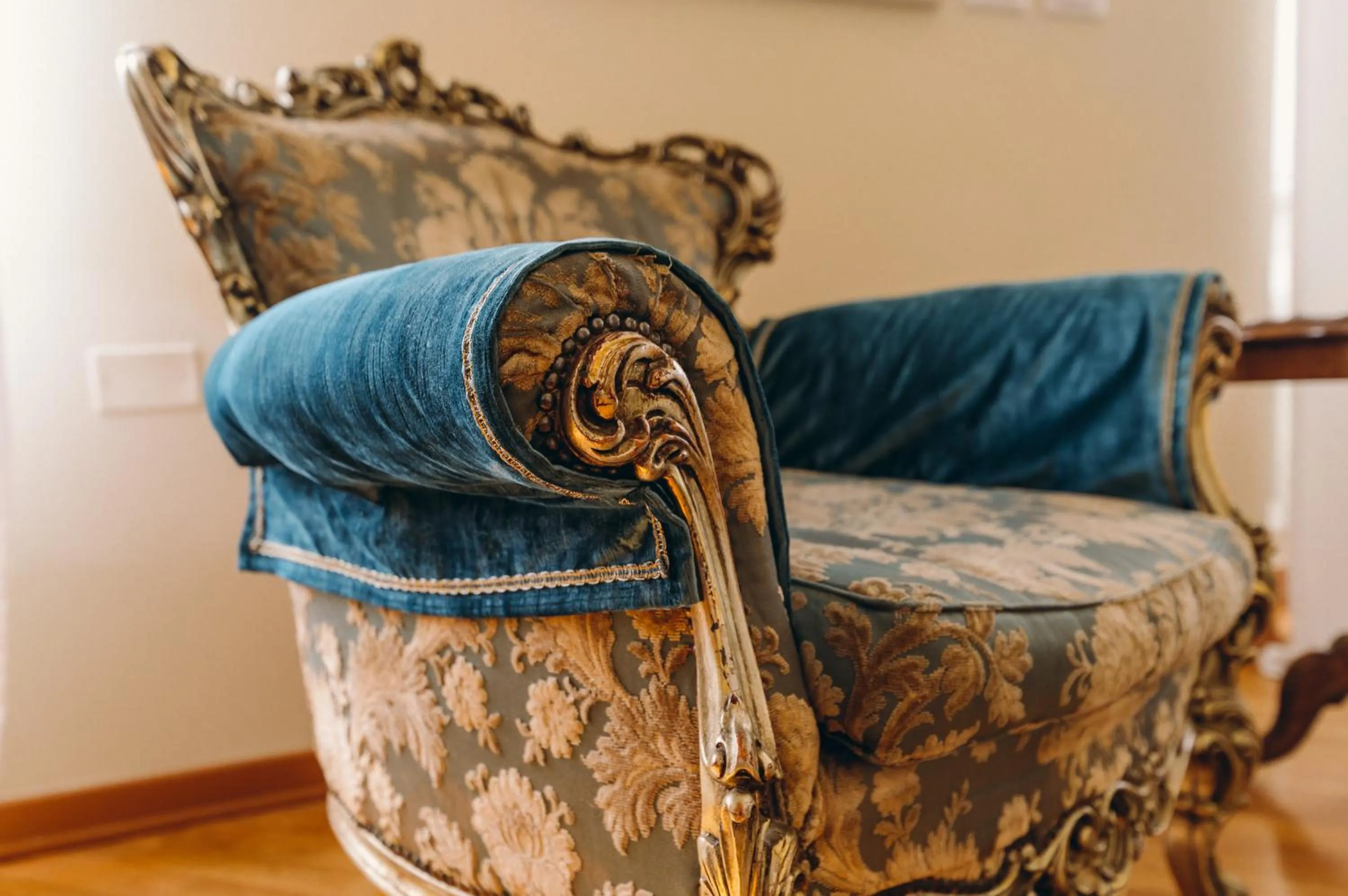 Decorative detail in Exclusive Aparthotel La Reunion