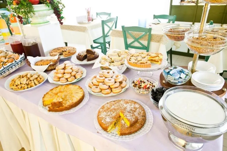 Food and drinks in Hotel Granada