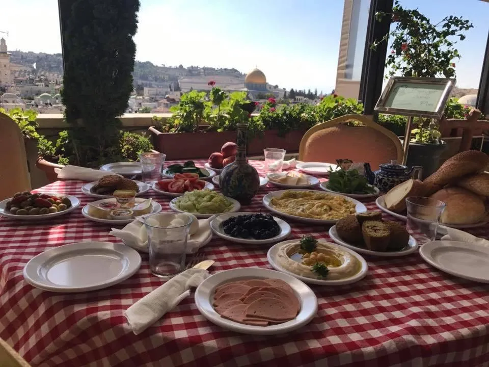 Food and drinks in Hashimi Hotel Old City Jerusalem